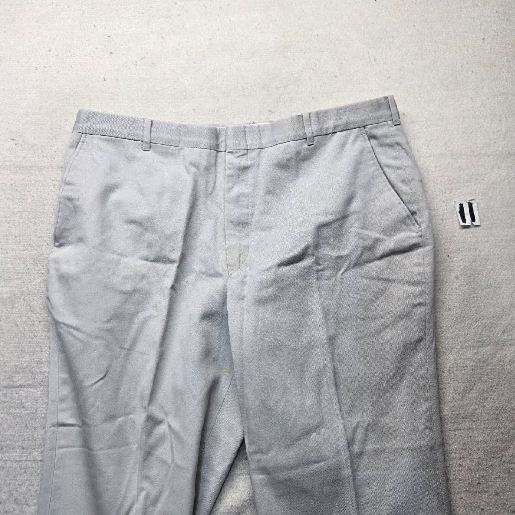 Farah Farah Pants Flat Front Khakis Gray 36x28 Mens Belt Loops Pockets Size US 36 / EU 52 - 2 Thumbnail