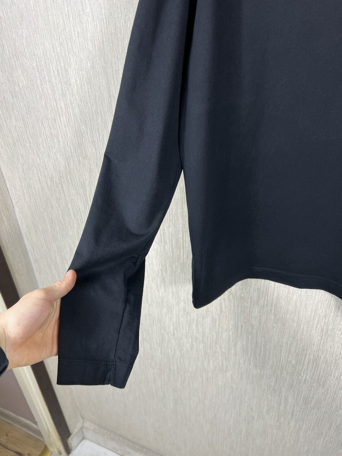 Dirk Bikkembergs Archive Dirk Bikkembergs v-neck buttons long sleeve tee logo Size US M / EU 48-50 / 2 - 7 Thumbnail
