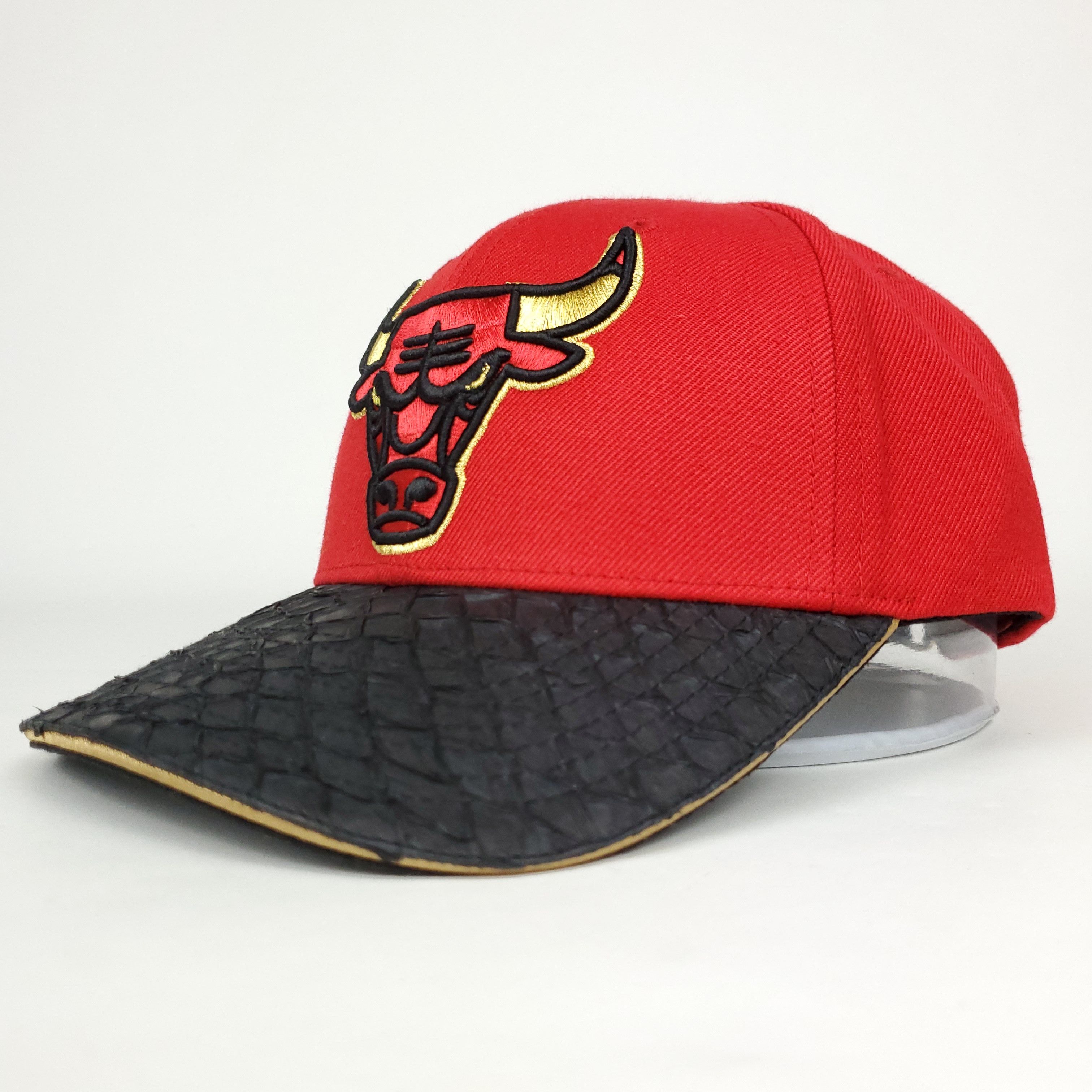 Mitchell & Ness Chicago Bulls Carp Skin Bill Strapback Hat Size ONE SIZE - 8 Thumbnail
