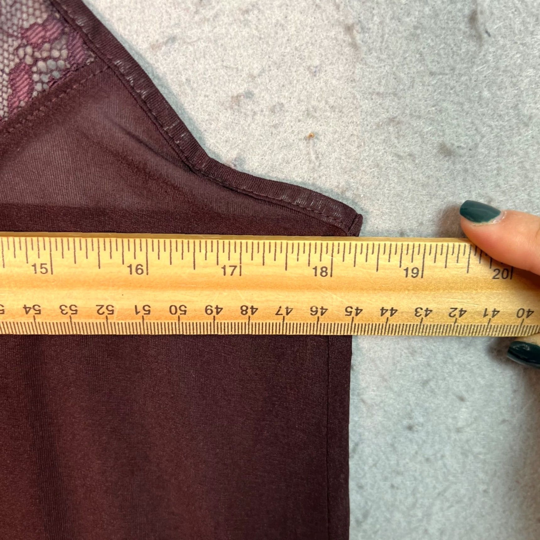 H&M H&M Camisole Tank Shirt Womens Medium Burgundy Lace Trim Cami Top Spaghetti Straps Adjustable Tie Straps Sleeveless Size M / US 6-8 / IT 42-44 - 5 Thumbnail