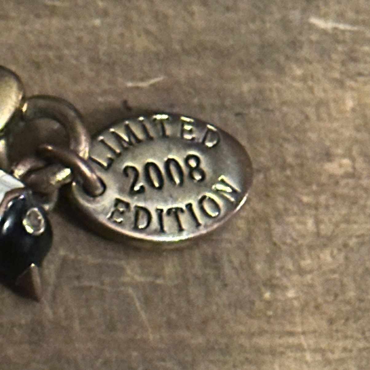 Juicy Couture Juicy Couture Limited Edition 2008 penguin charm Size ONE SIZE - 2 Thumbnail