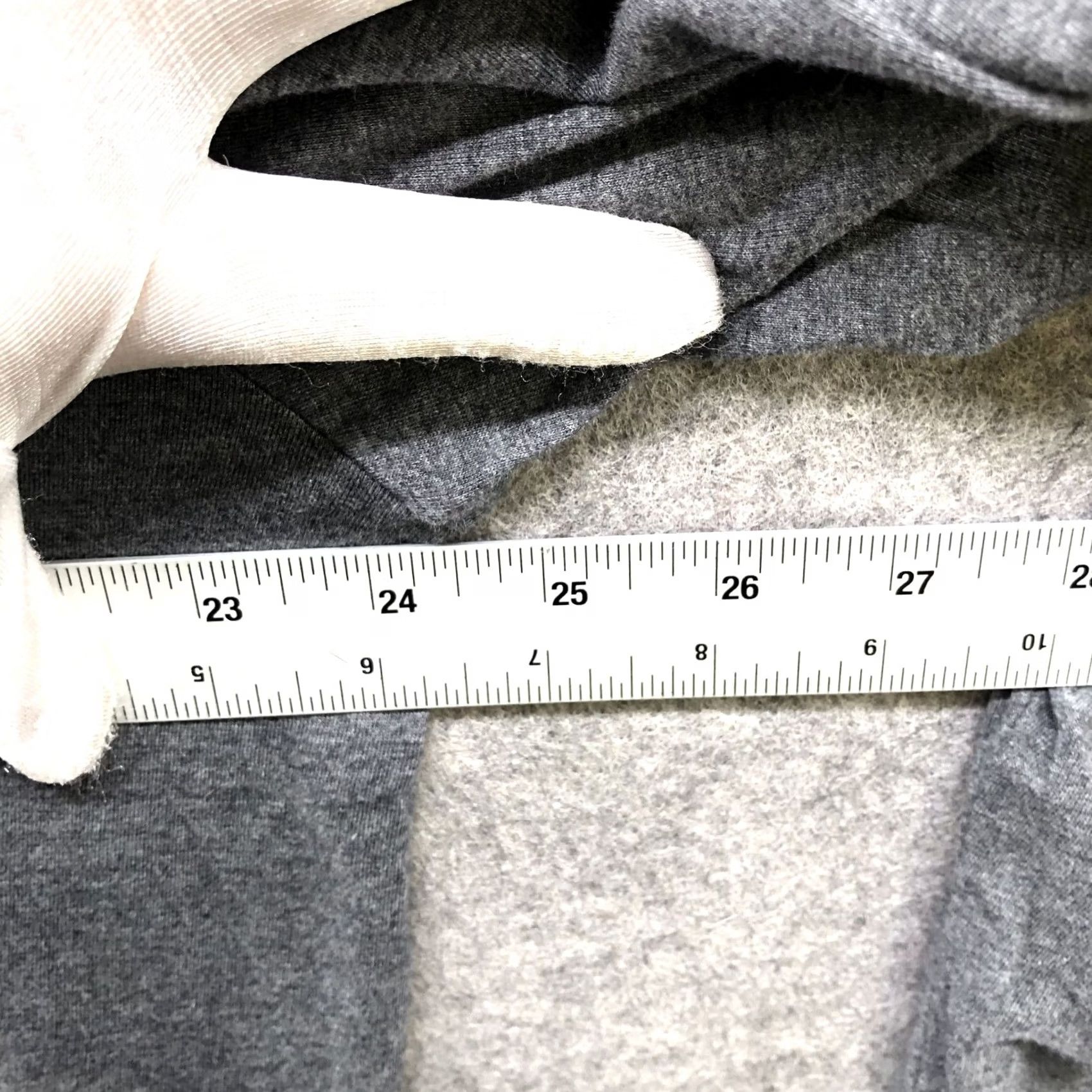 Calvin Klein Calvin Klein Liquid Touch Long Sleeve T Shirt Mens XXL Gray V-Neck Cotton Size US XXL / EU 58 / 5 - 7 Thumbnail