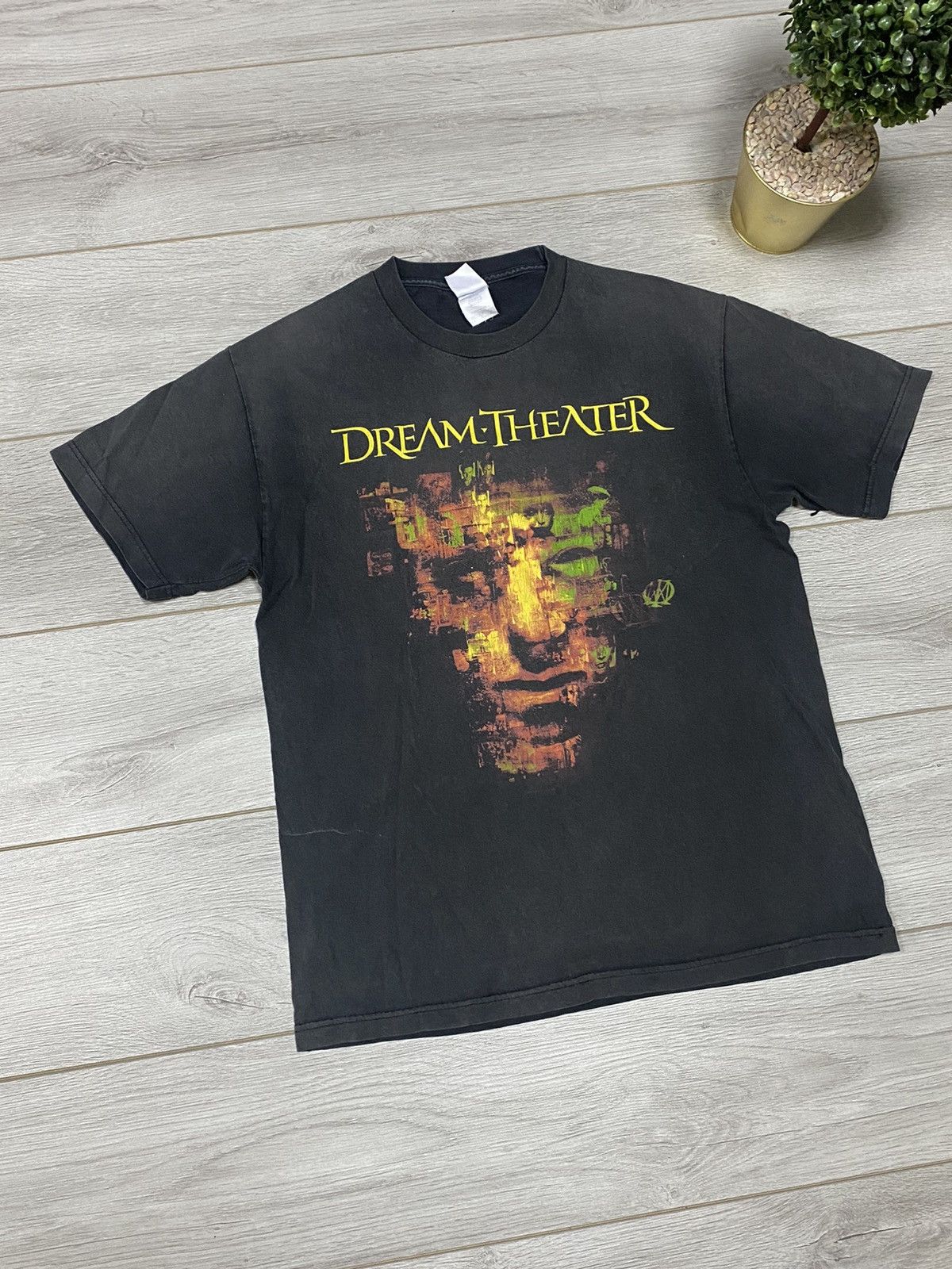 Band Tees 💥 Dream Theater Face vintage t-shirt Faded Size US L / EU 52-54 / 3 - 4 Thumbnail