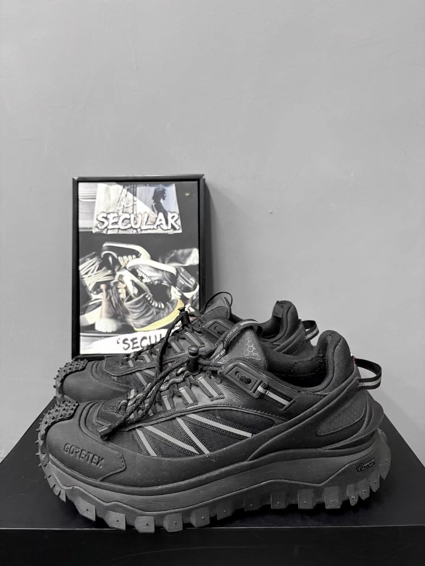 Moncler Moncler Trailgrip "Tire" Sneakers K34 Size US 8 / EU 41 - 2 Thumbnail