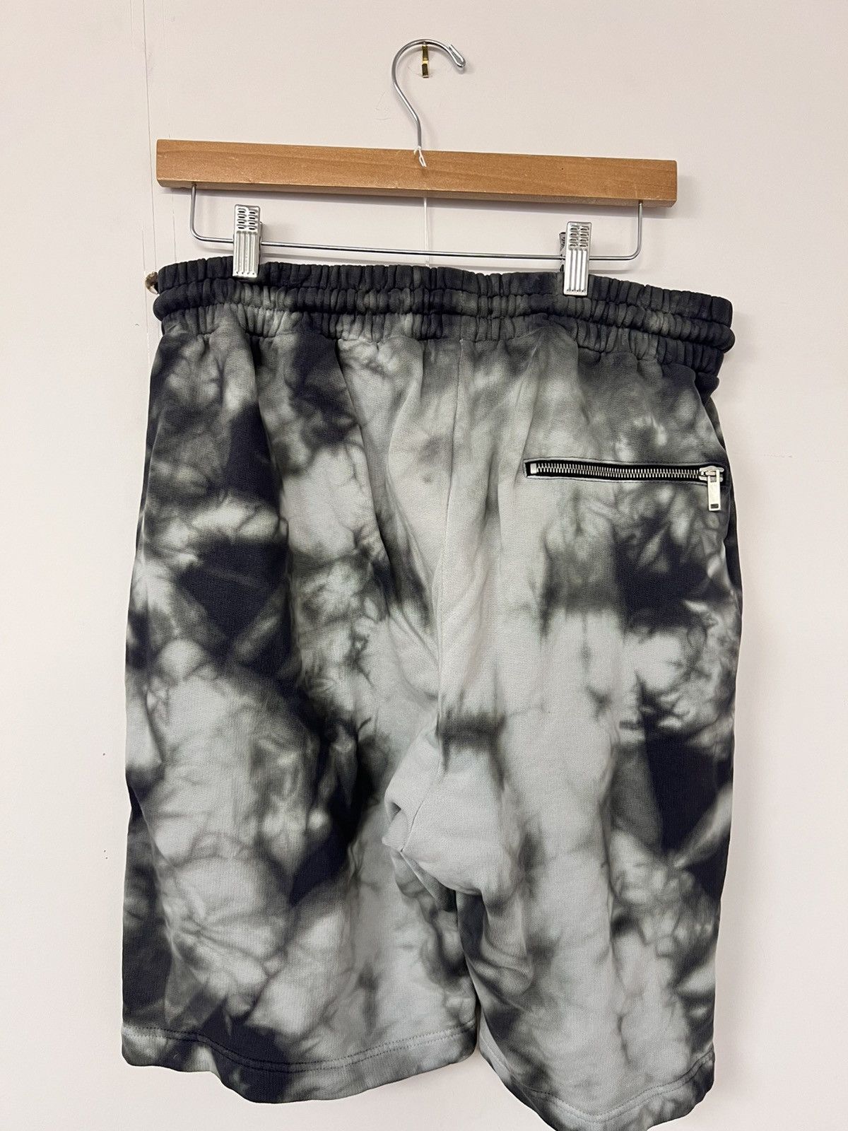 Palm Angels Palm angels tie-dye shorts Size US 32 / EU 48 - 4 Thumbnail