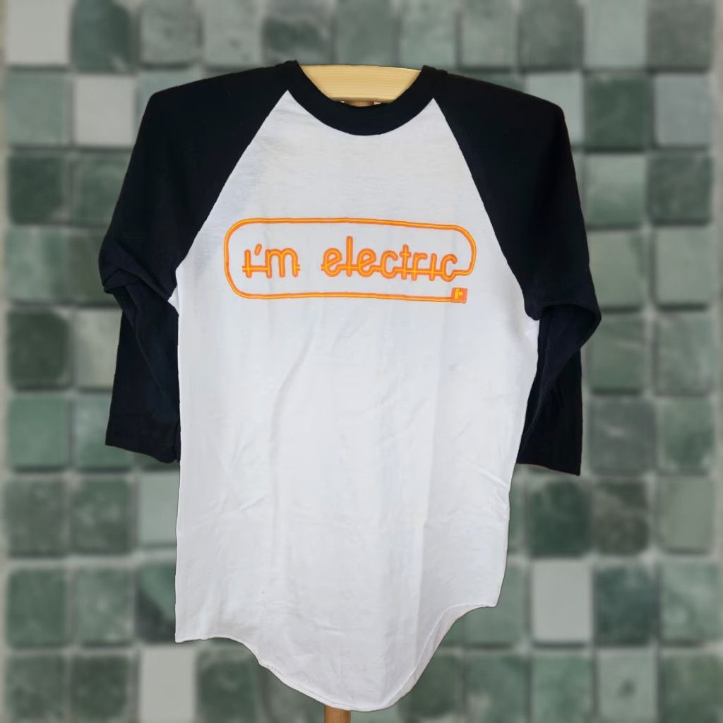 Vintage VINTAGE I'M ELECTRIC T-SHIRT Raglan JERSEY 80's SPORT T White M Men's Short Sleeve Cotton 3/4 Sleeve Round Neck Size US M / EU 48-50 / 2 - 1 Thumbnail