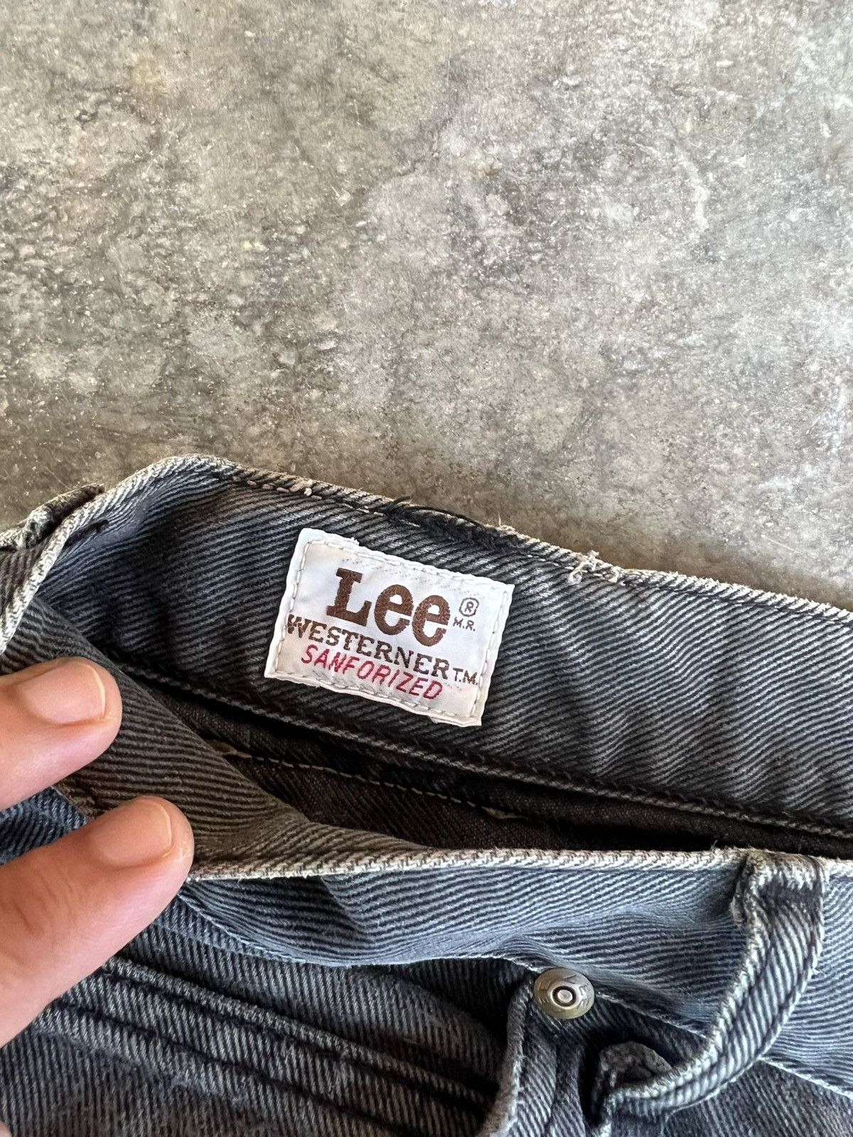If Six Was Nine × Japanese Brand × Lee 💥Flare💥Vintage Lee Western Sanforized Faded Distress Jean Size US 28 / EU 44 - 17 Thumbnail