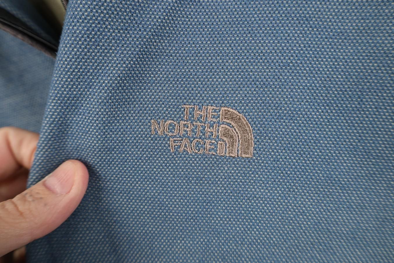 The North Face Vintage 90s The North Face Knit 1/4 Zip Polo Blue USA Size US L / EU 52-54 / 3 - 4 Thumbnail