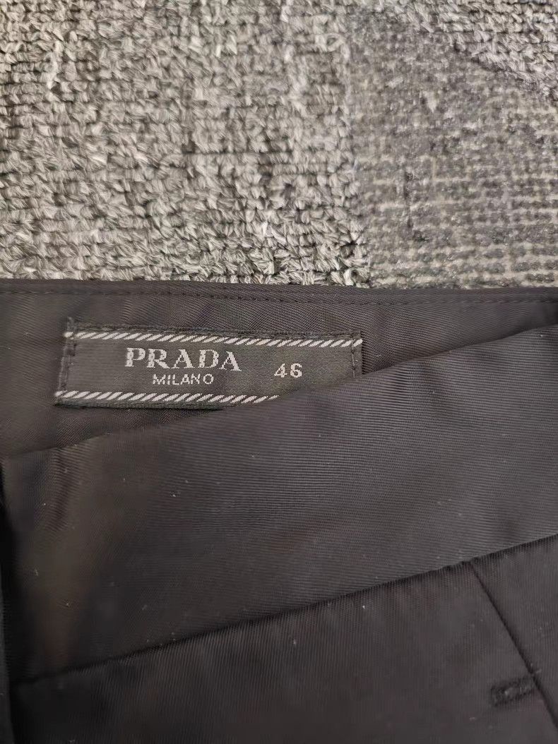 Prada Prada Black Casual Pants Size US 34 / EU 50 - 8 Thumbnail
