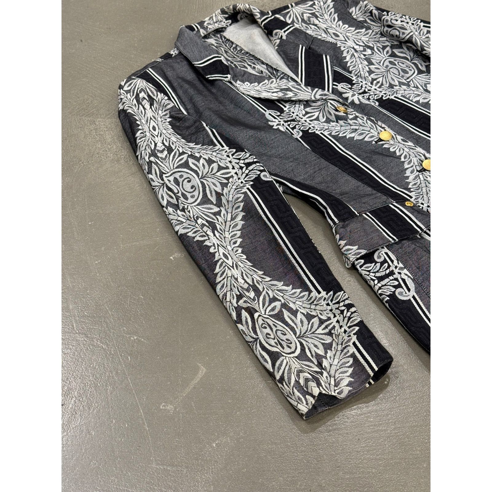 Jean Paul Gaultier 2000s Jean Paul Gaultier paisley set blazer skirt Size 30" / US 8 / IT 44 - 10 Thumbnail