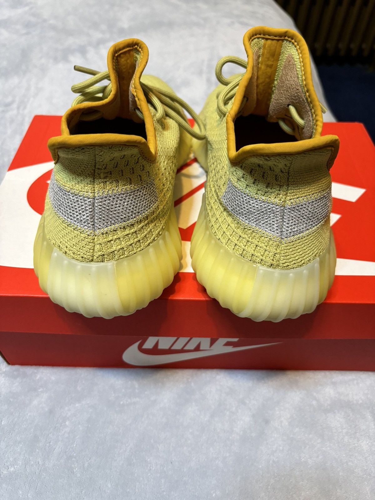 Adidas Adidas Yeezy Boost 350 V2 Marsh 2020 Size 9 Size US 9 / EU 42 - 5 Thumbnail