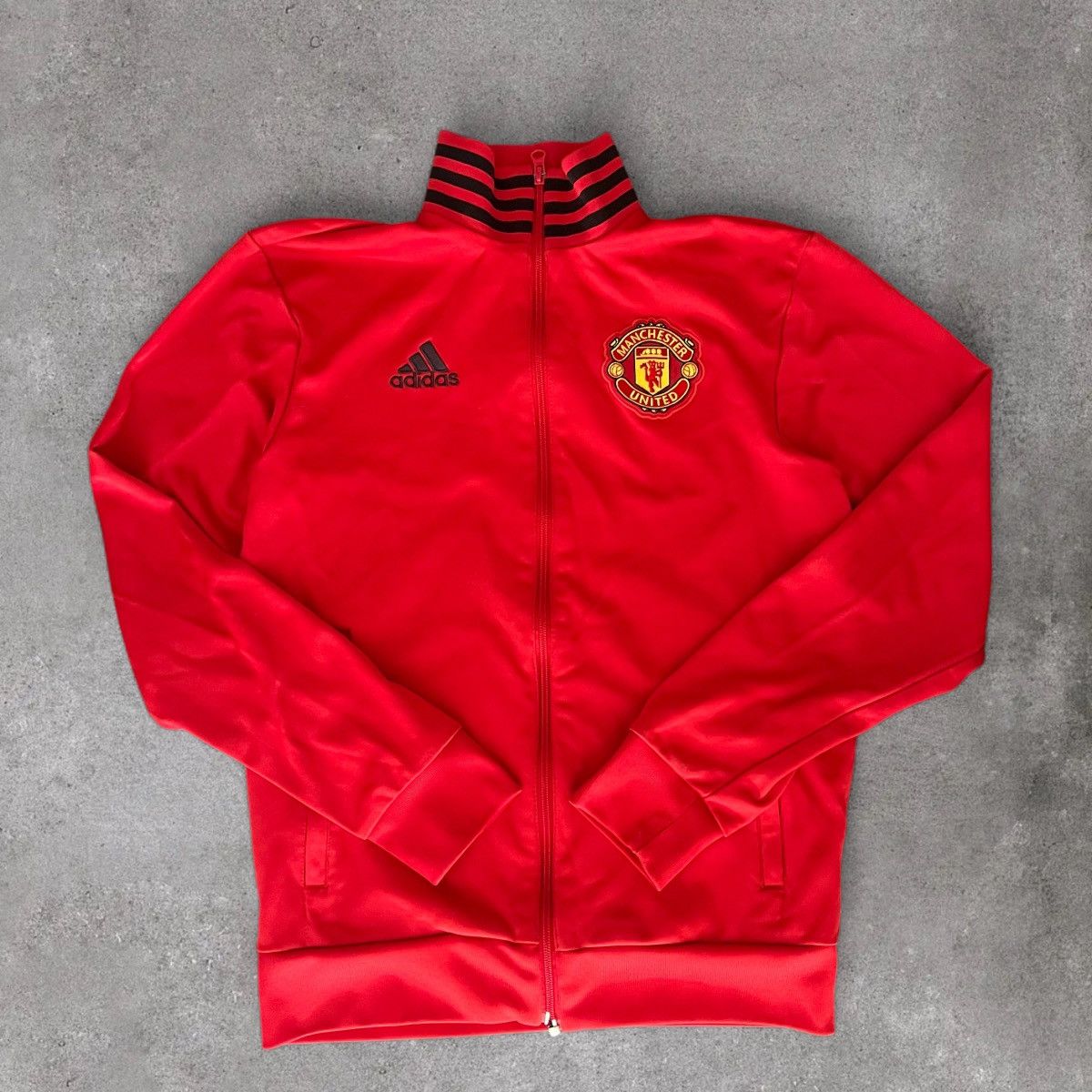Adidas Adidas Manchester United Track Jacket Red Vintage 2000s Size US S / EU 44-46 / 1 - 1 Thumbnail