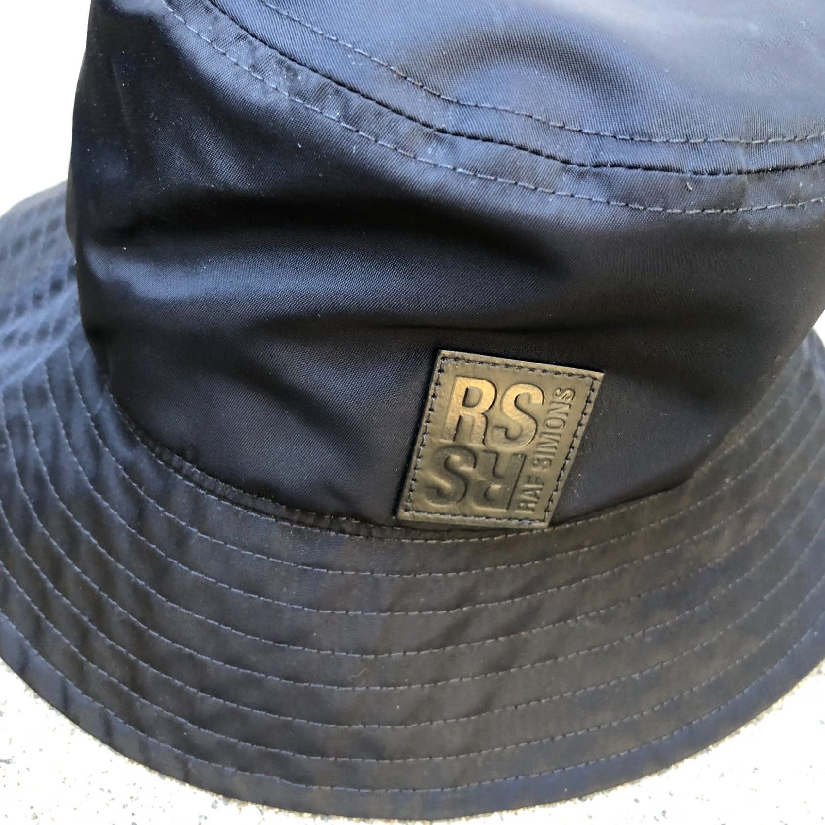 Raf Simons RAF SIMONS Spring-Summer 2023 Nylon Bucket Hat Unisex Black Italy Cap Designer Size ONE SIZE - 2 Thumbnail