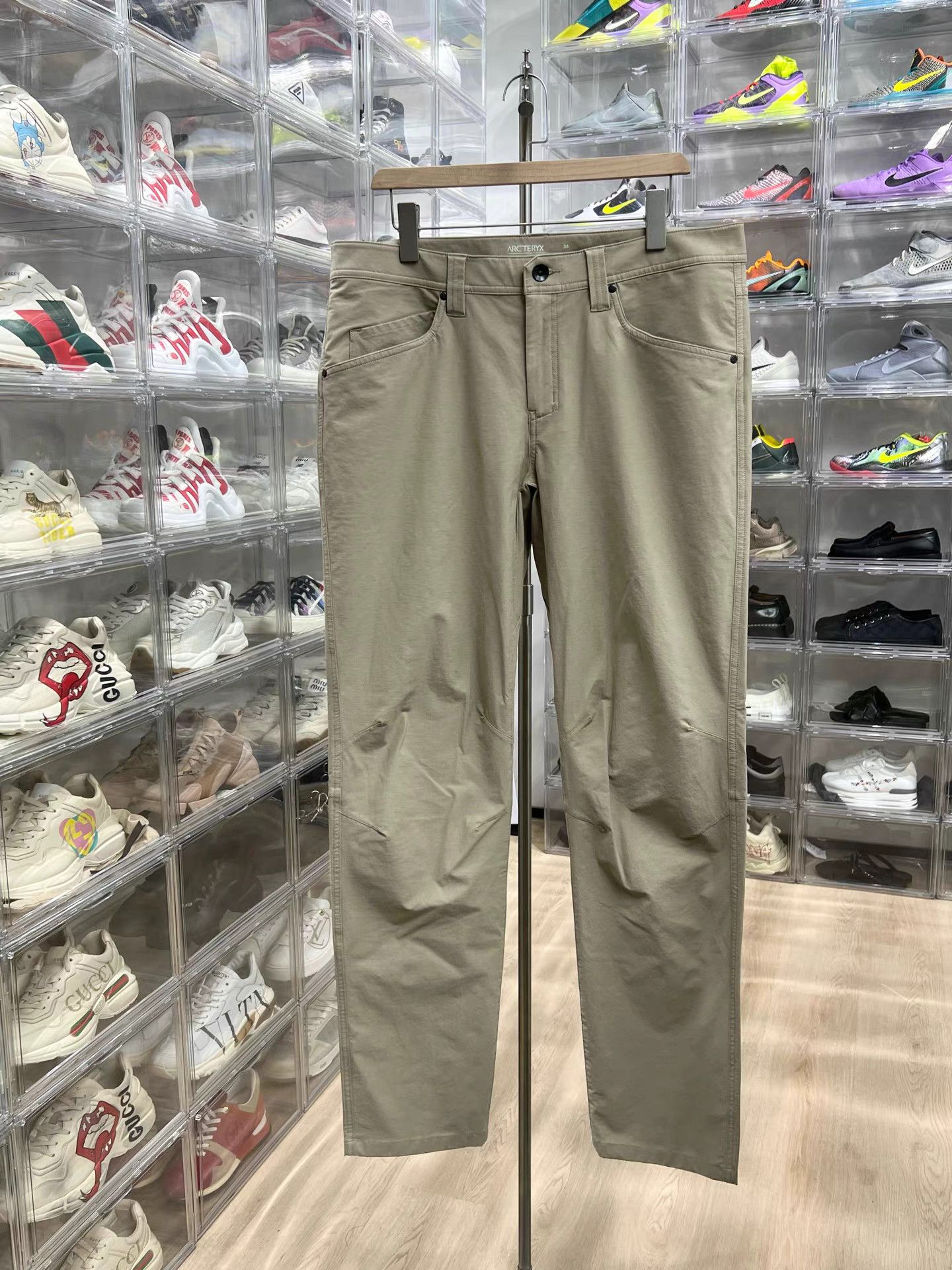 Arc'teryx Arcteryx LEVON Pants K15 Size US 36 / EU 52 - 1 Thumbnail