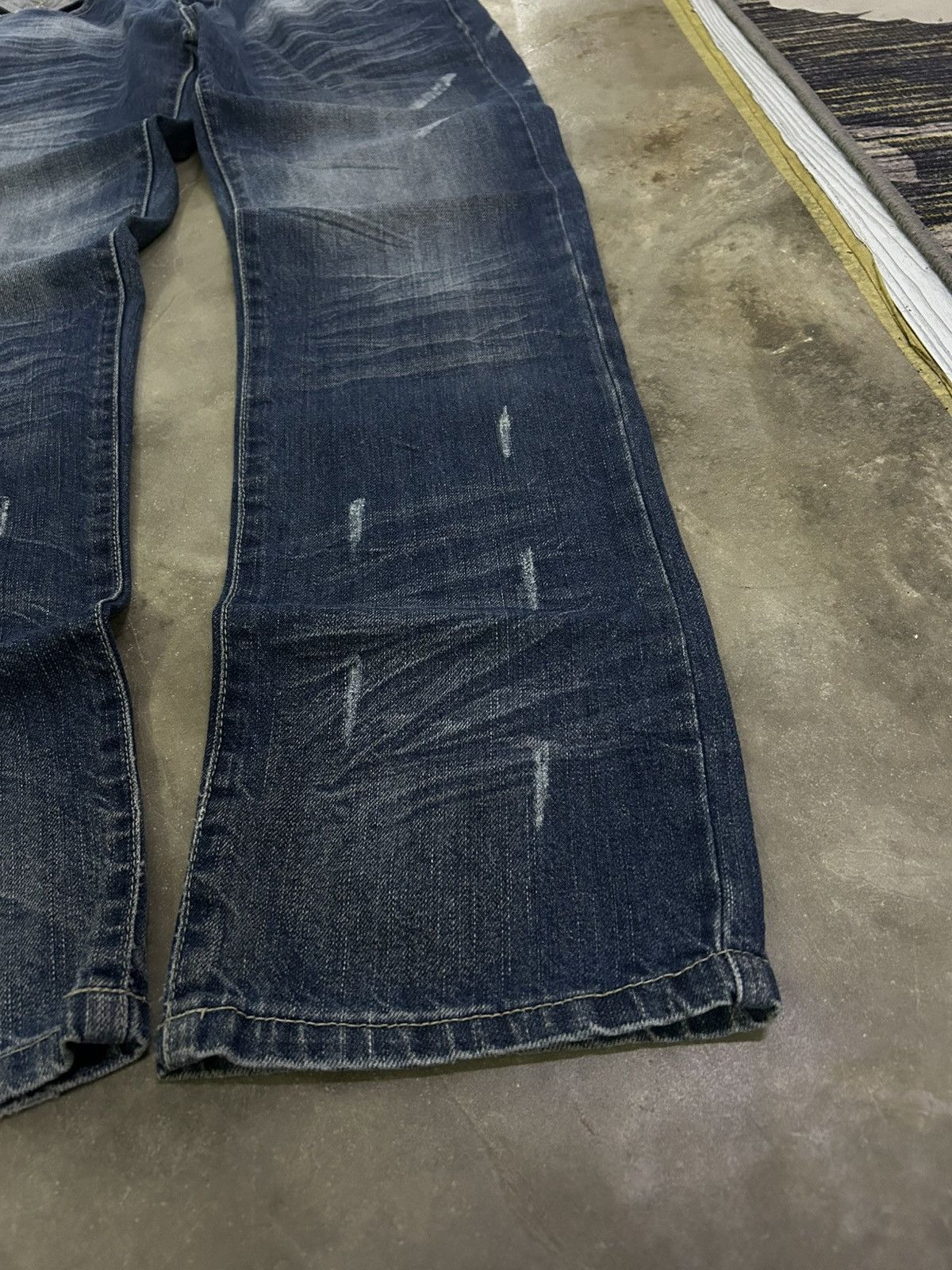 GOSTAR DE FUGA Nylaus Y2K Distressed Baggy Studded Heavy Washed Whisker Size US 30 / EU 46 - 3 Thumbnail