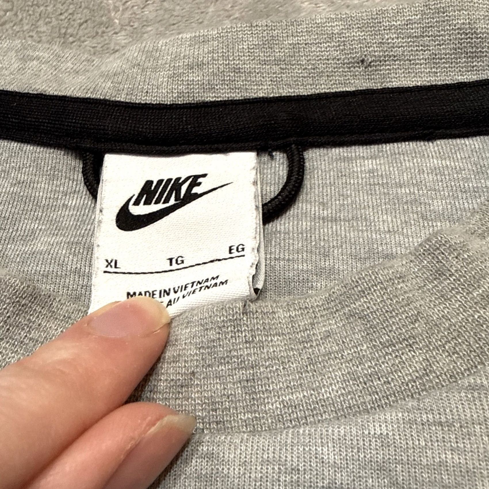 Nike Nike Tech Fleece Crew Neck Sweatshirt Men's XL Gray Pullover Zipper CU4505-063 Size US XL / EU 56 / 4 - 3 Thumbnail