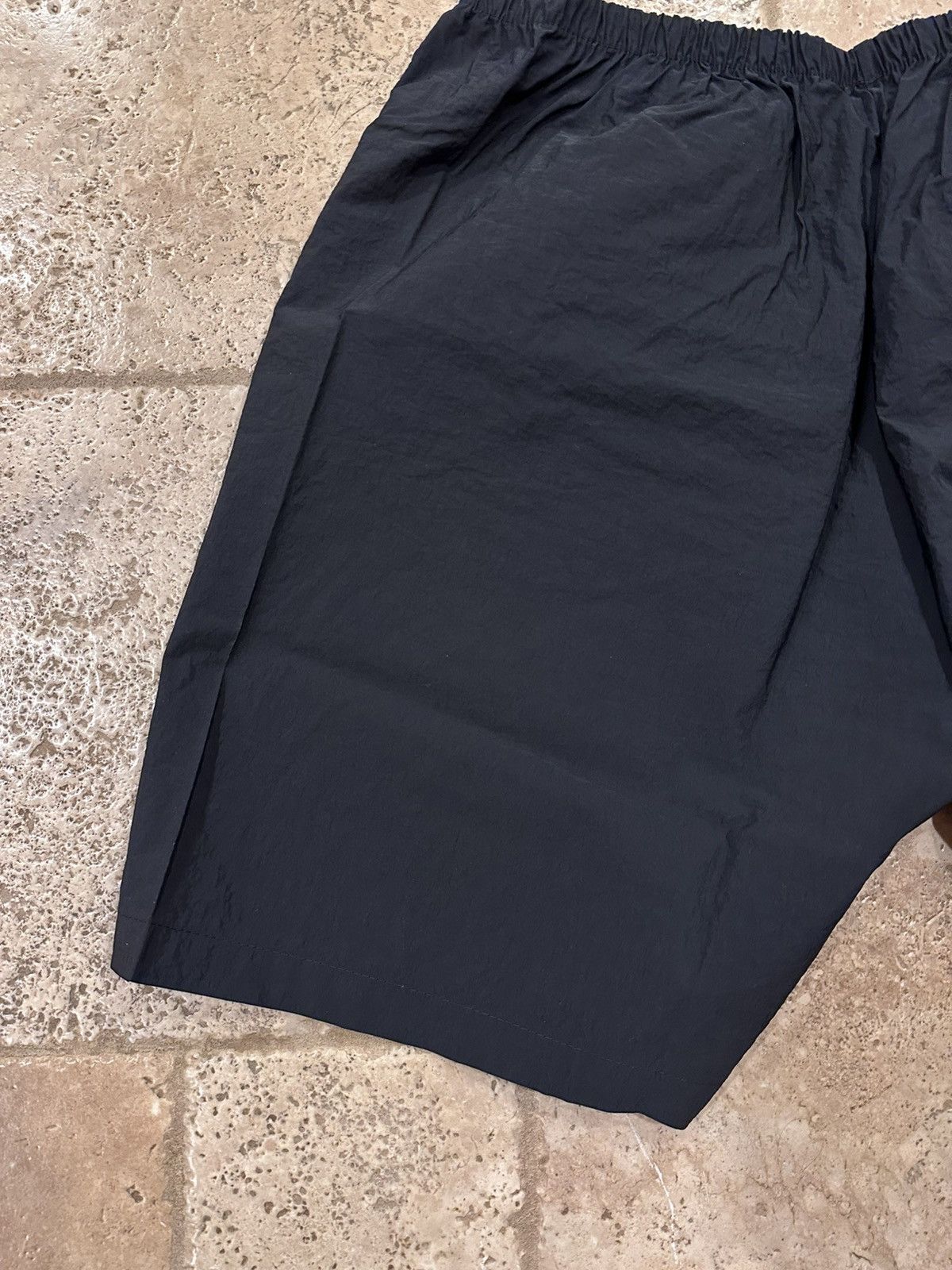 Yeezy Yeezy Kanye West SH-01 04 Black Nylon Logo Shorts size 3 Size US 34 / EU 50 - 5 Thumbnail