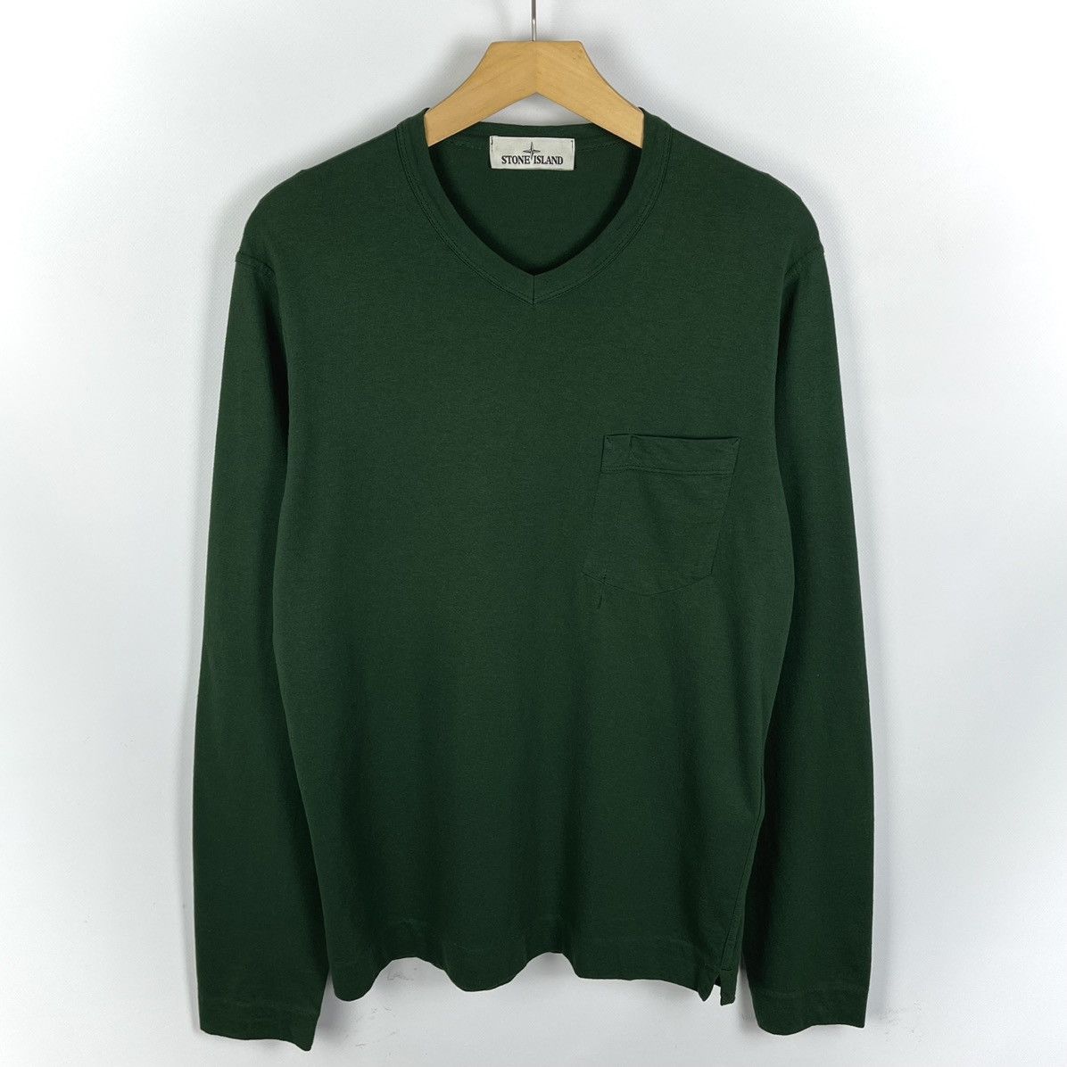 Stone Island Stone Island V Neck Pocket Long Sleeve T Shirt Size US M / EU 48-50 / 2 - 1 Thumbnail