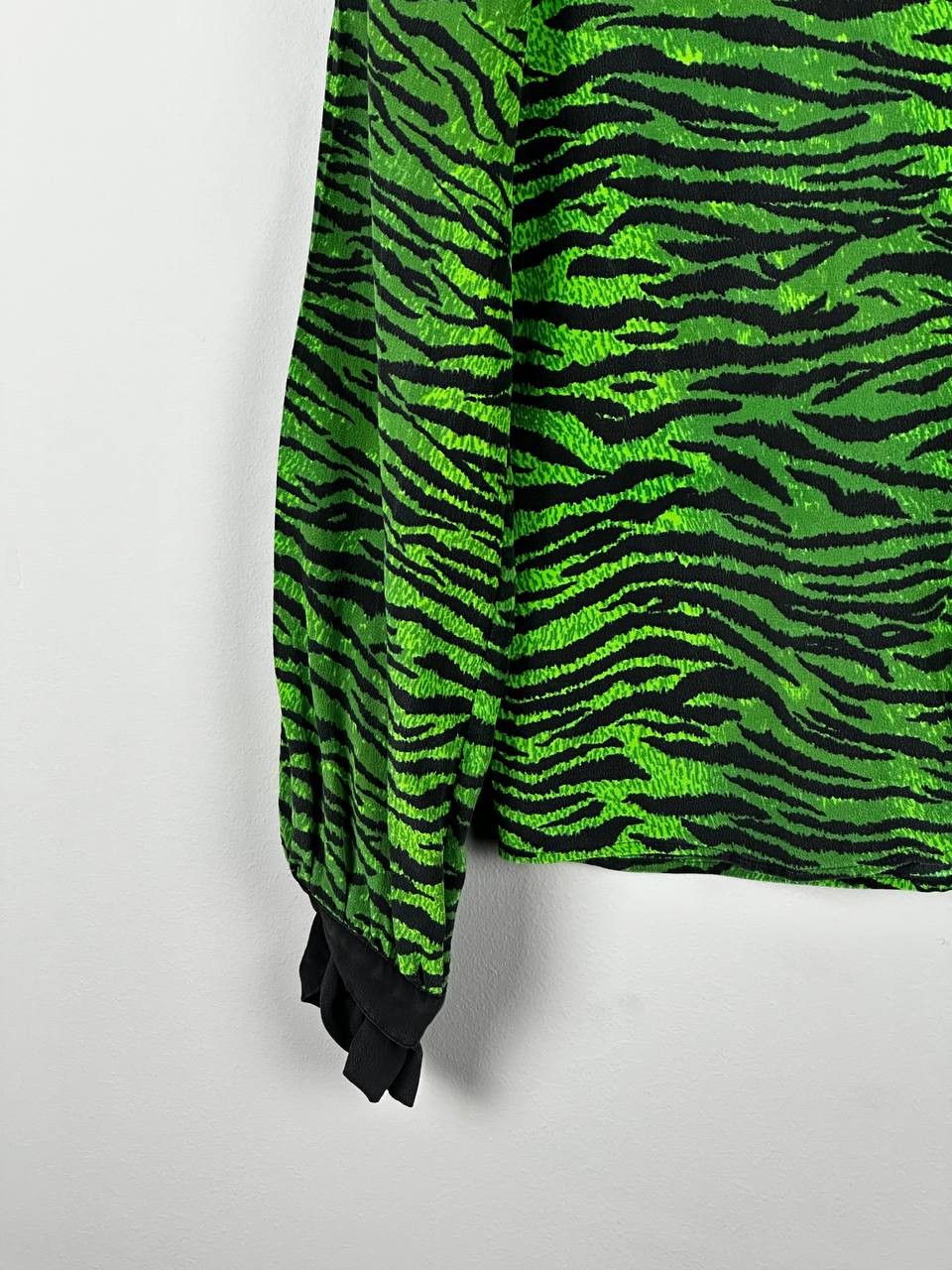 H&M × Kenzo Kenzo x HM Tiger Print Green Blouse Size XS / US 0-2 / IT 36-38 - 6 Thumbnail
