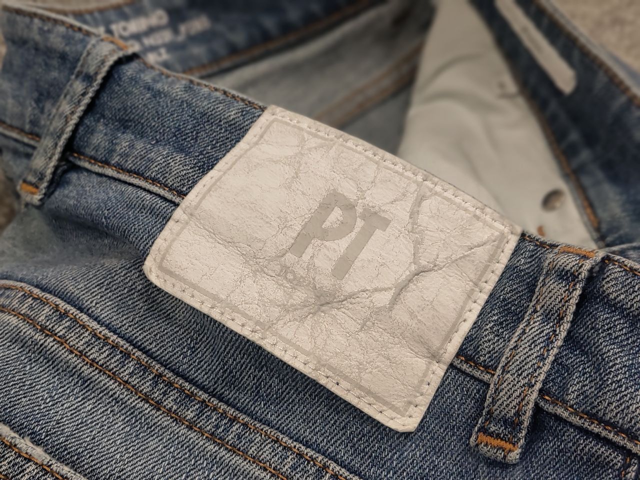 PT Torino PT Torino Reggae Design Ankle Wash blue Denim Jeans Size US 33 - 12 Thumbnail