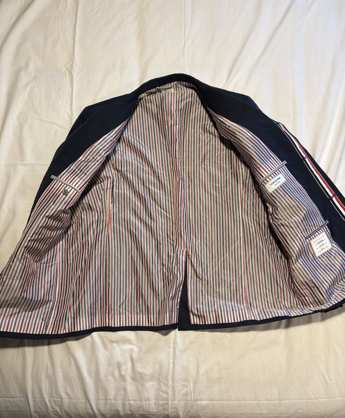 Thom Browne Thom Browne padded shoulders navy blazer. Size US L / EU 52-54 / 3 - 6 Thumbnail