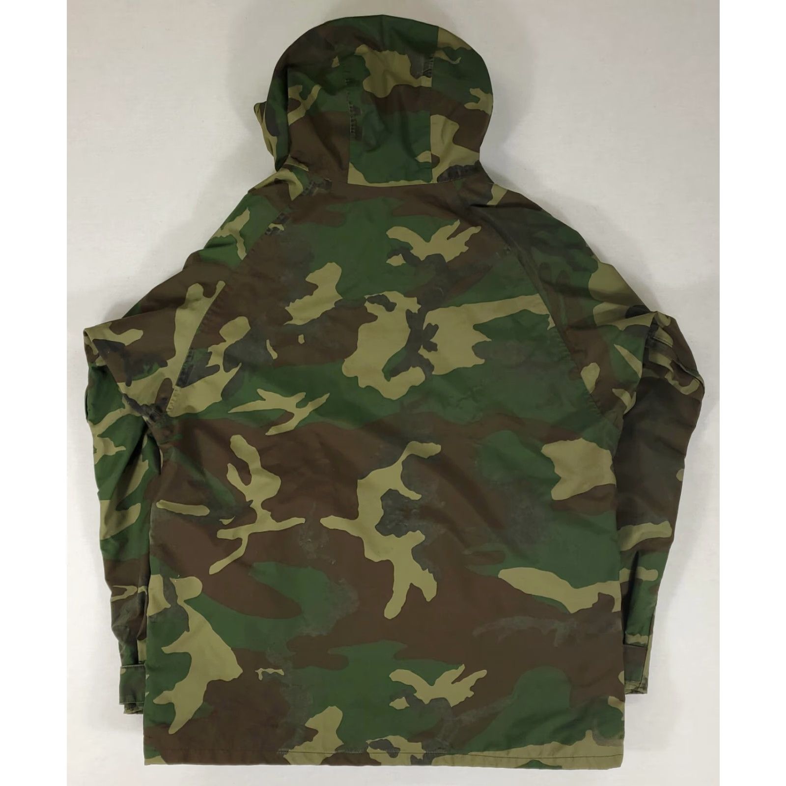 Vintage VINTAGE US Military Parka Jacket Cold Weather Woodland Camo Patched Mens L Long Size US L / EU 52-54 / 3 - 4 Thumbnail