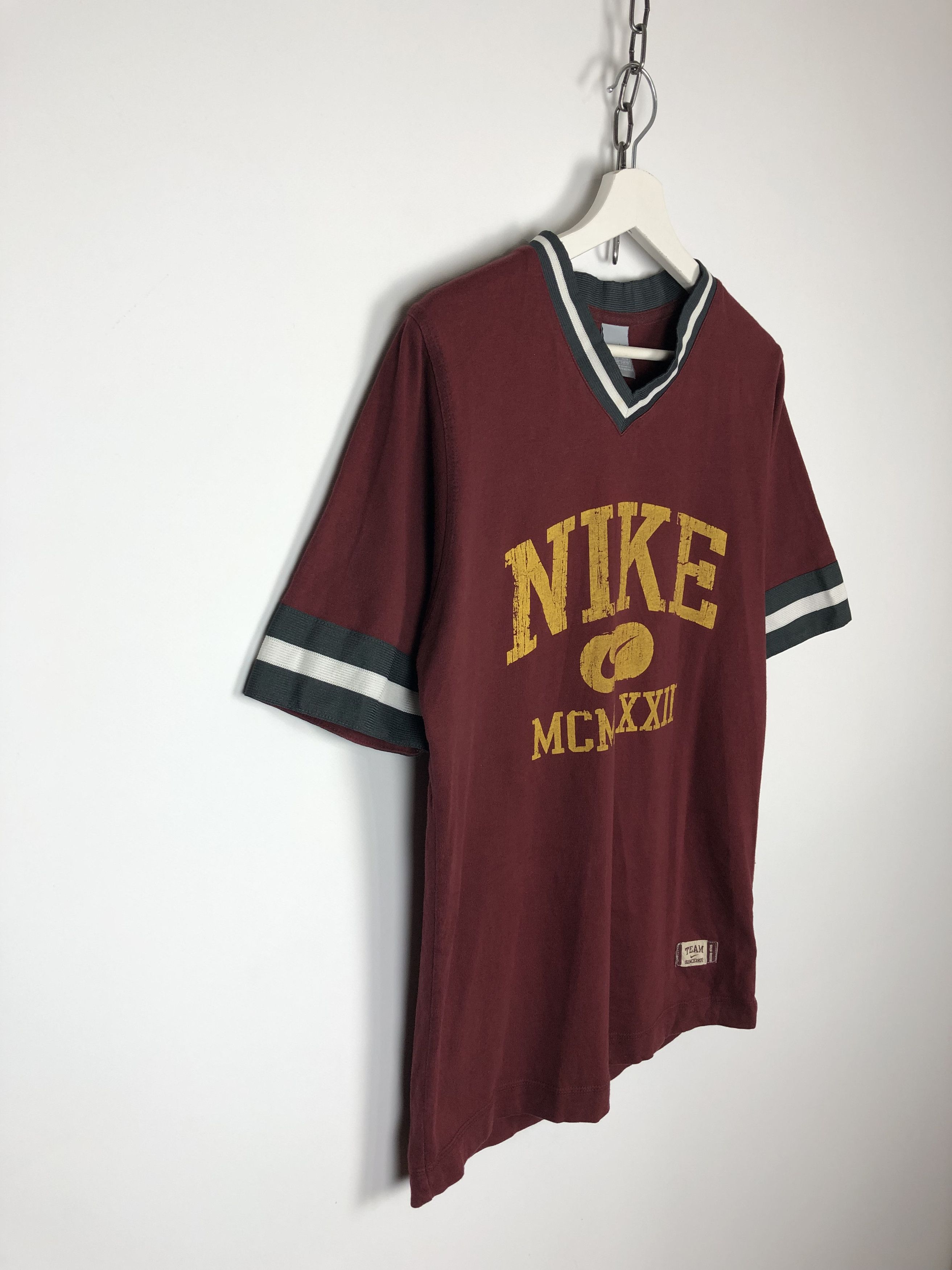 Nike Nike Vintage T-Shirt Center Logo Tee size S Red Size US S / EU 44-46 / 1 - 7 Thumbnail