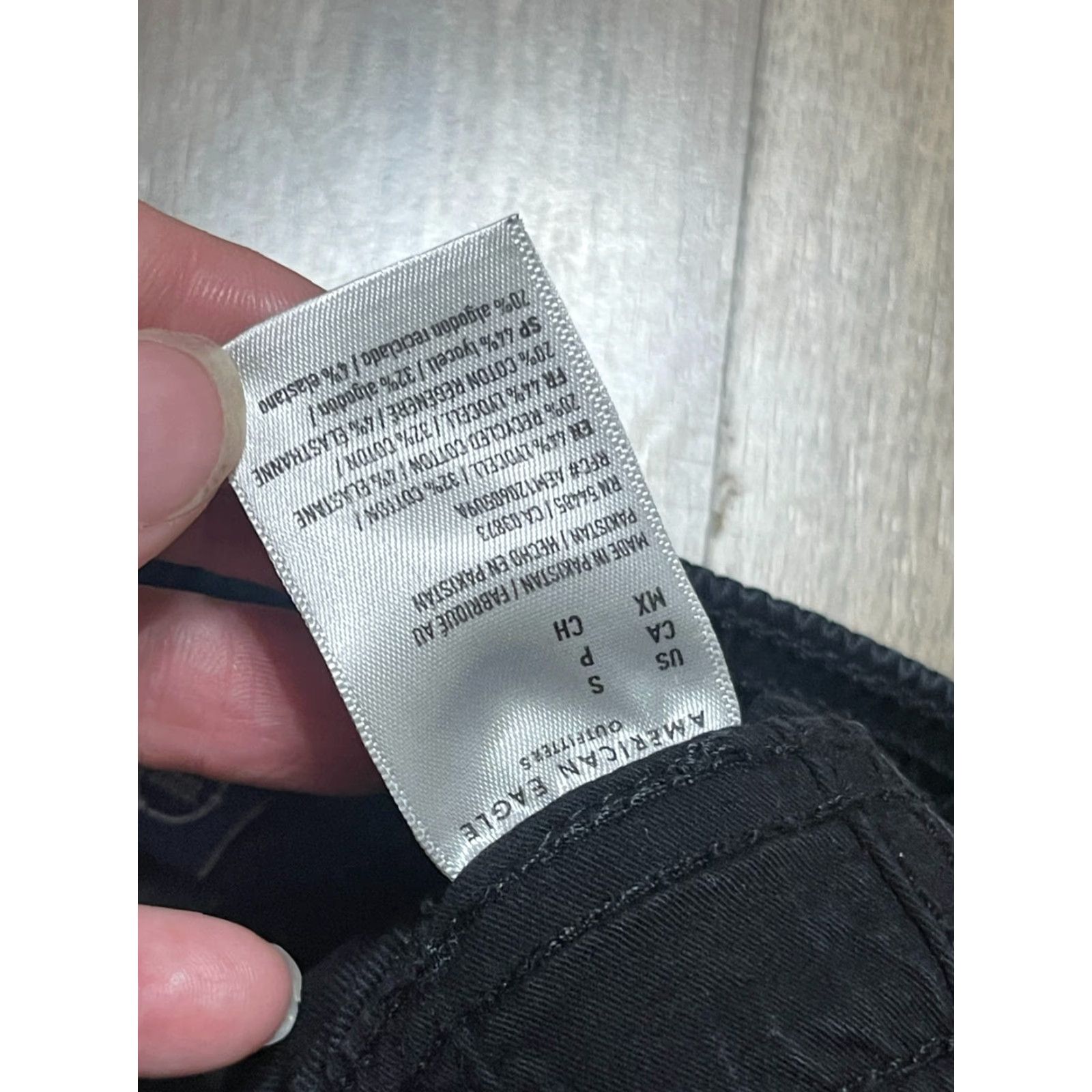 American Eagle Outfitters American Eagle Shorts Men S Black Tie Waist Pockets Inseam 5 Chino Flex Casual Size US 29 - 6 Thumbnail