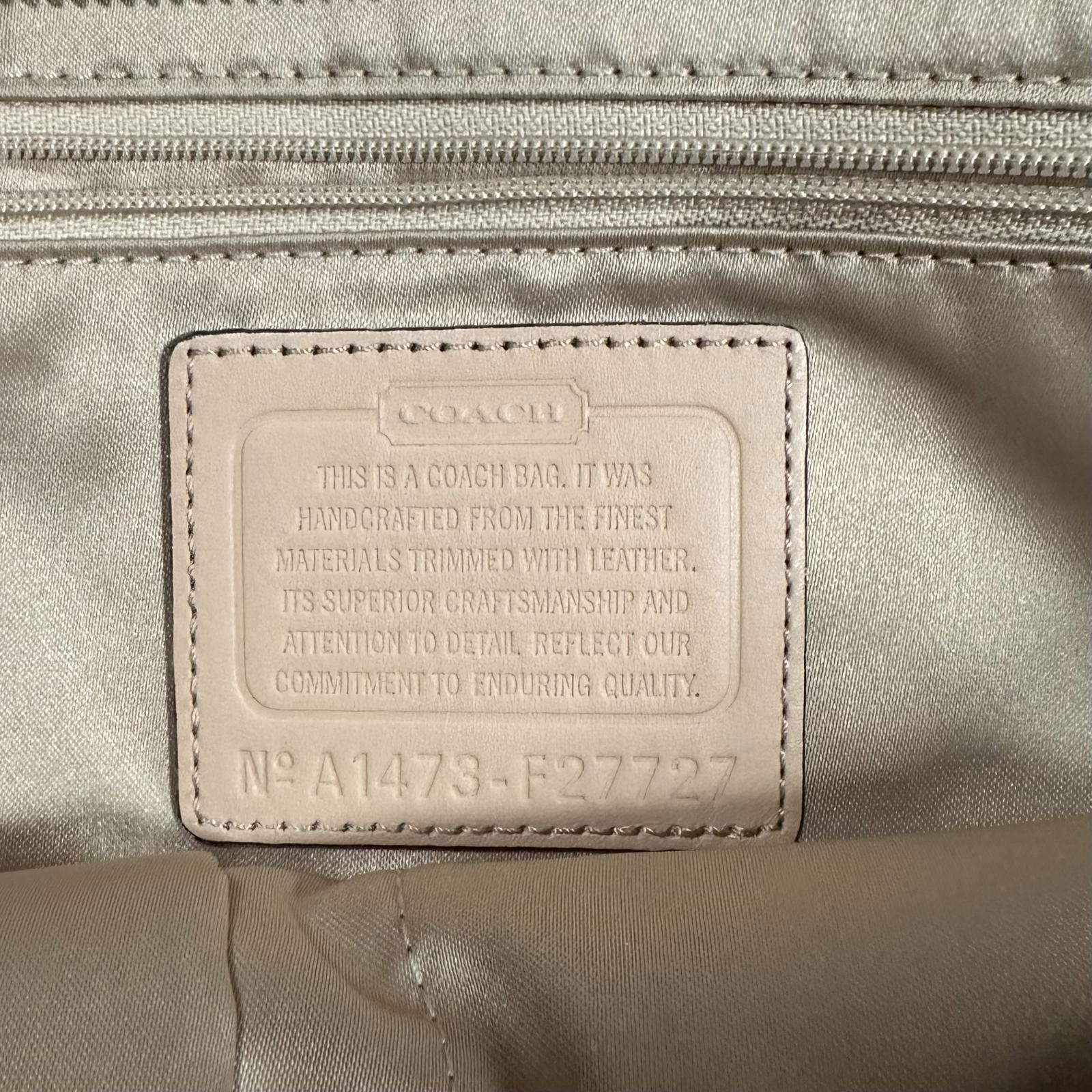 Other Coach Shoulder Bag Taylor Alexis Silver Beige Y2K Vintage Size ONE SIZE - 3 Thumbnail