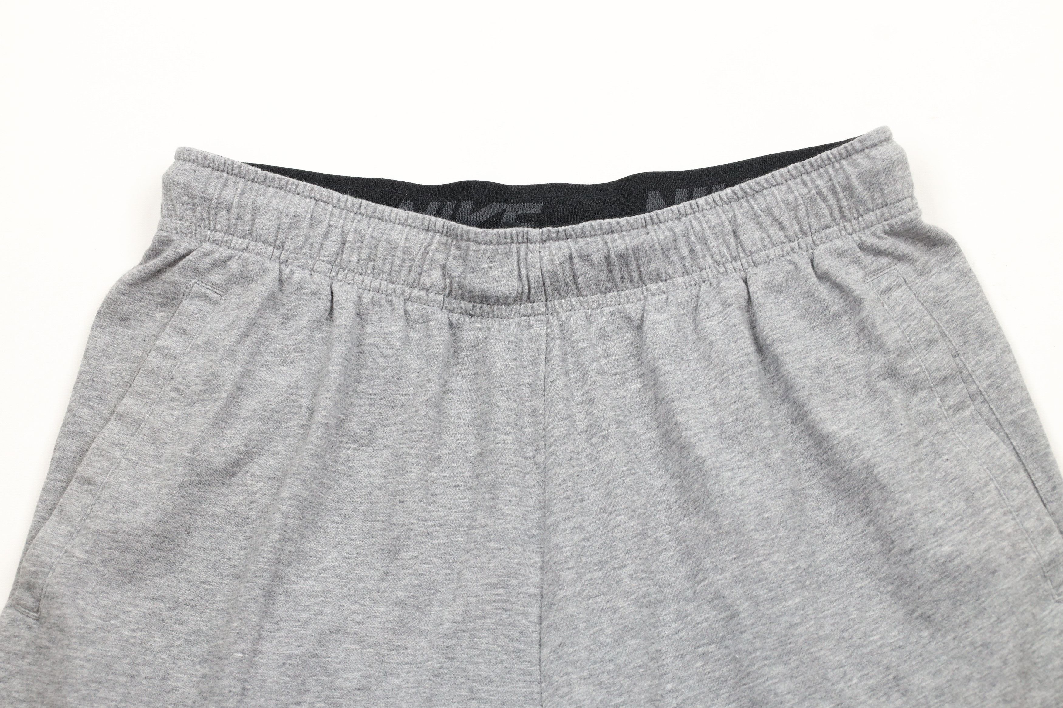 Nike × Vintage Vintage Nike Mini Swoosh Above Knee Shorts Heather Gray Size US 32 / EU 48 - 2 Thumbnail