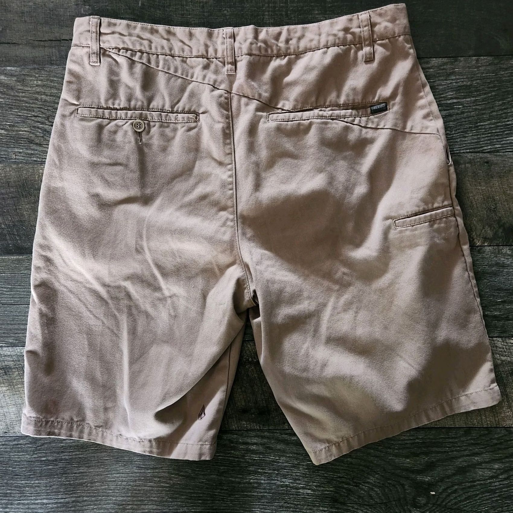 Volcom Volcom Shorts Y2K Tan Mens 34 11" Chino Skate Grunge Grade: Good Regular Size US 34 / EU 50 - 4 Thumbnail