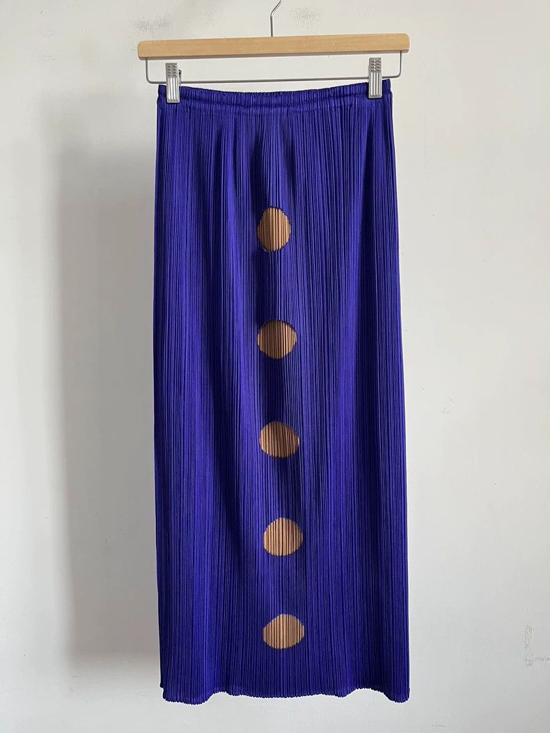 Issey Miyake Issey Miyake size:3 Blue pleated skirt Size 22" - 1 Thumbnail