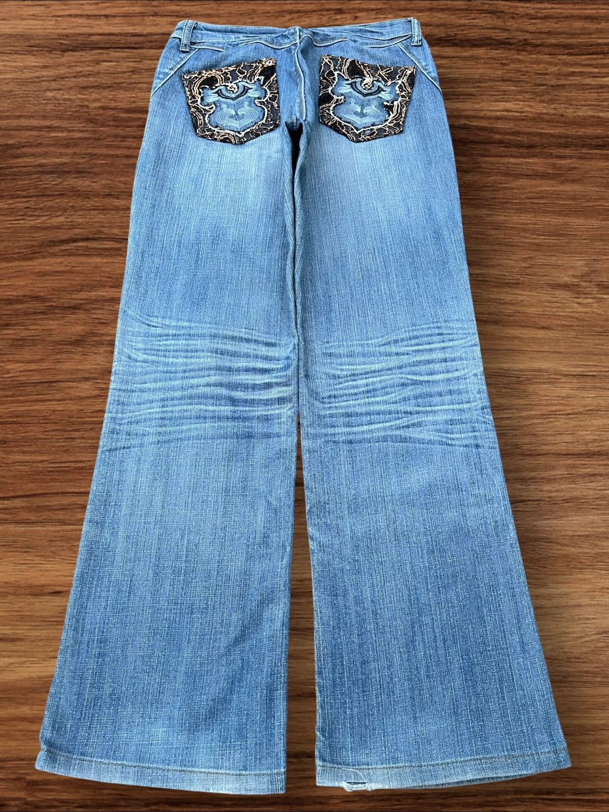 Japanese Brand Vintage Japanese Brand Snake Design Pocket Wide Flare Jeans Size 28" / US 6 / IT 42 - 2 Thumbnail