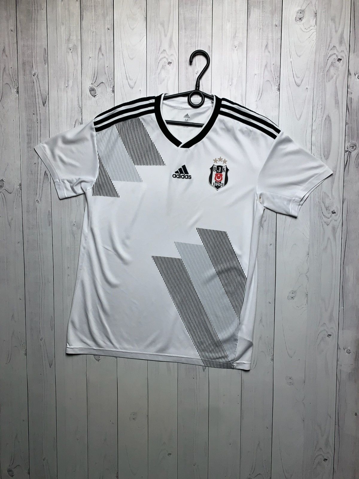 Vintage Vintage Adidas Besiktas soccer jersey size M Size US M / EU 48-50 / 2 - 1 Thumbnail
