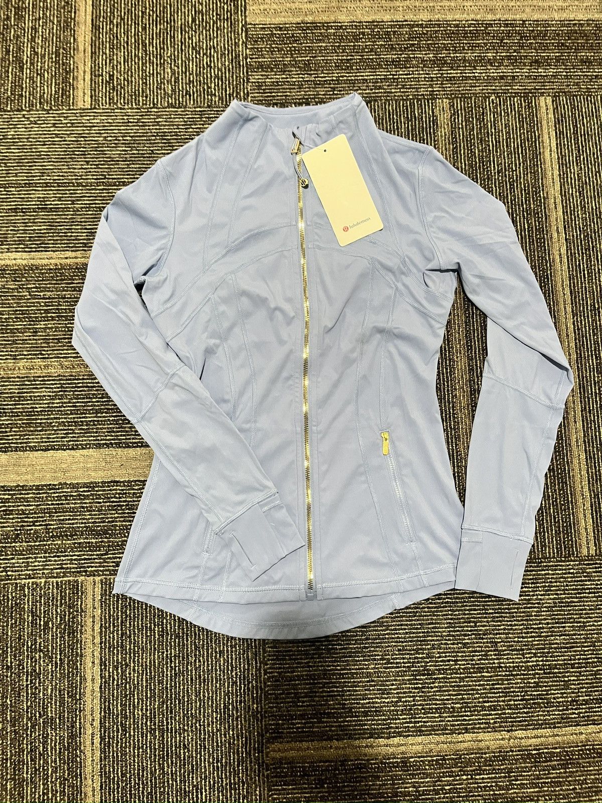 Lululemon Light Blue Lululemon jacket Size M / US 6-8 / IT 42-44 - 1 Thumbnail