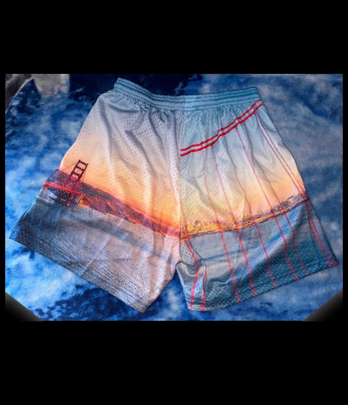 Other ‘Lost Files’ Golden Gate Bridge Shorts Size Large BRAND NEW Size US 34 / EU 50 - 2 Thumbnail