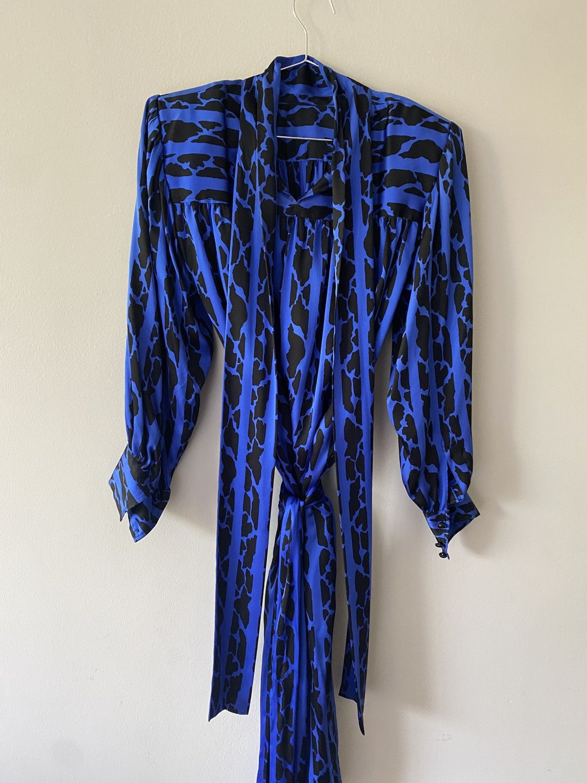 Yves Saint Laurent Yves Saint Laurent Vinatge Size ONE SIZE - 2 Thumbnail