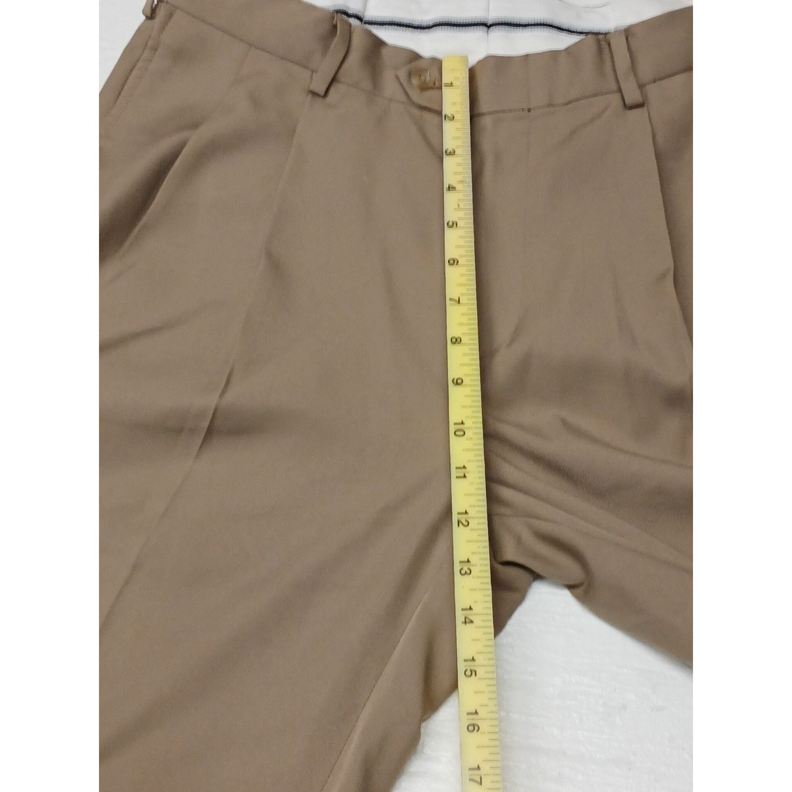 Jos. A. Bank Jos A. Bank Tan (34x29) Comfort Relaxed Casual Pants Size US 34 / EU 50 - 4 Thumbnail