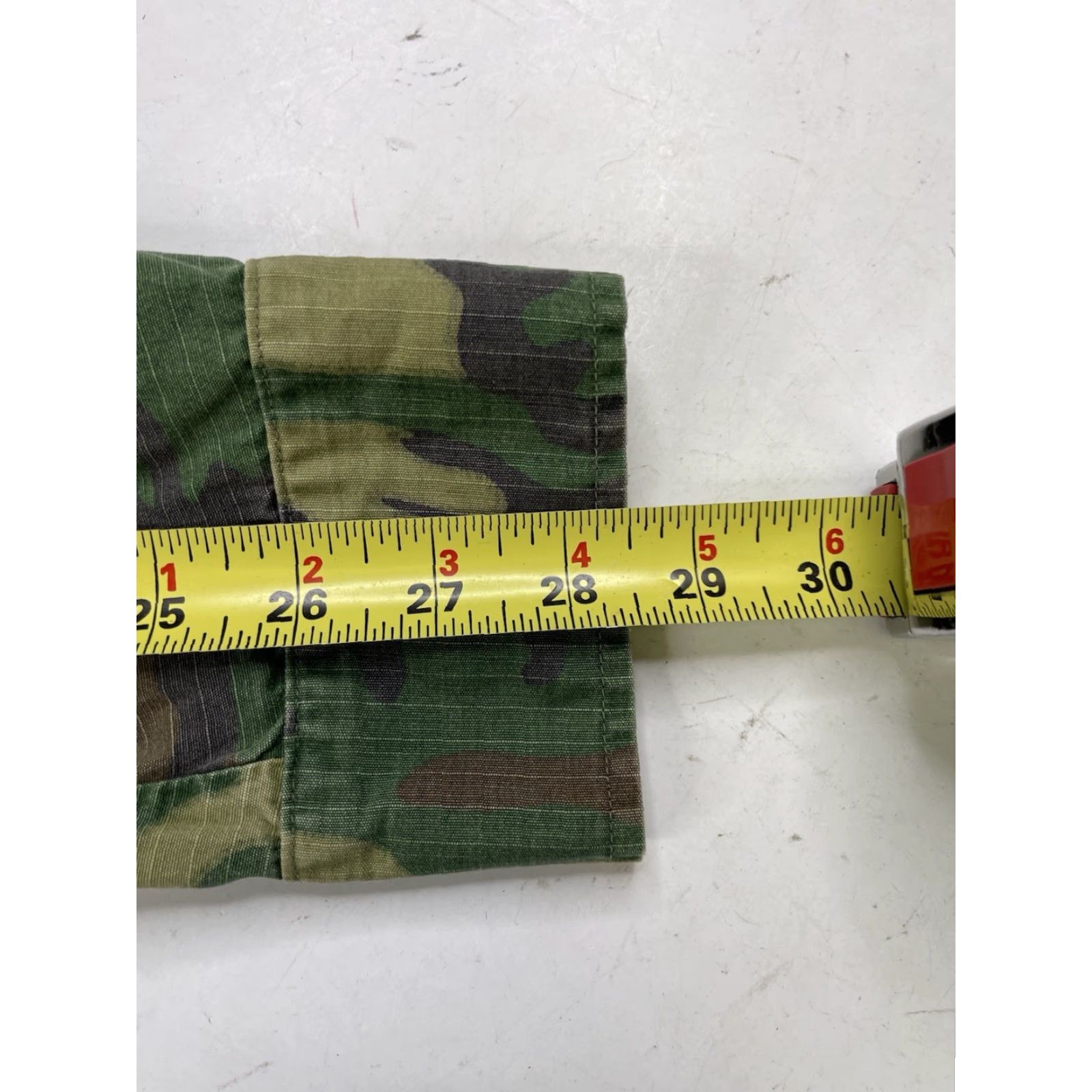 Vintage VINTAGE Military Jacket Mens Small Slim Pockets Camouflage Poplin Rip Stop Wind-Resistant Slant Pockets Coat USA Army 1970s Size US S / EU 44-46 / 1 - 7 Thumbnail