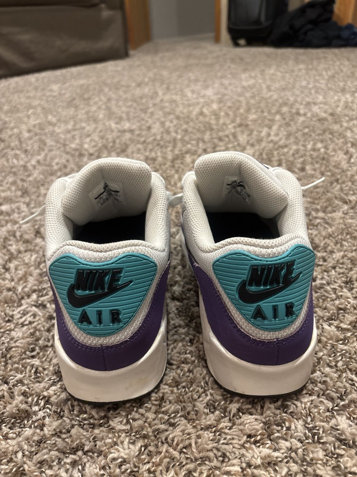 Nike Air Max 90 - Grape Size US 10 / EU 43 - 4 Thumbnail