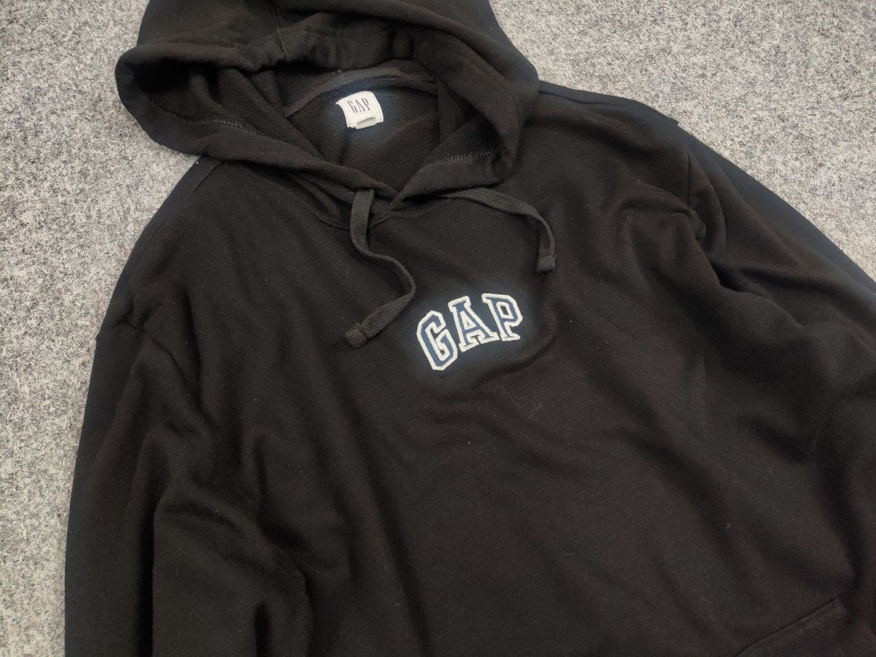 Gap Gap Center Mini logo Black Hoodie Vintage yeezy Style Size US M / EU 48-50 / 2 - 8 Thumbnail
