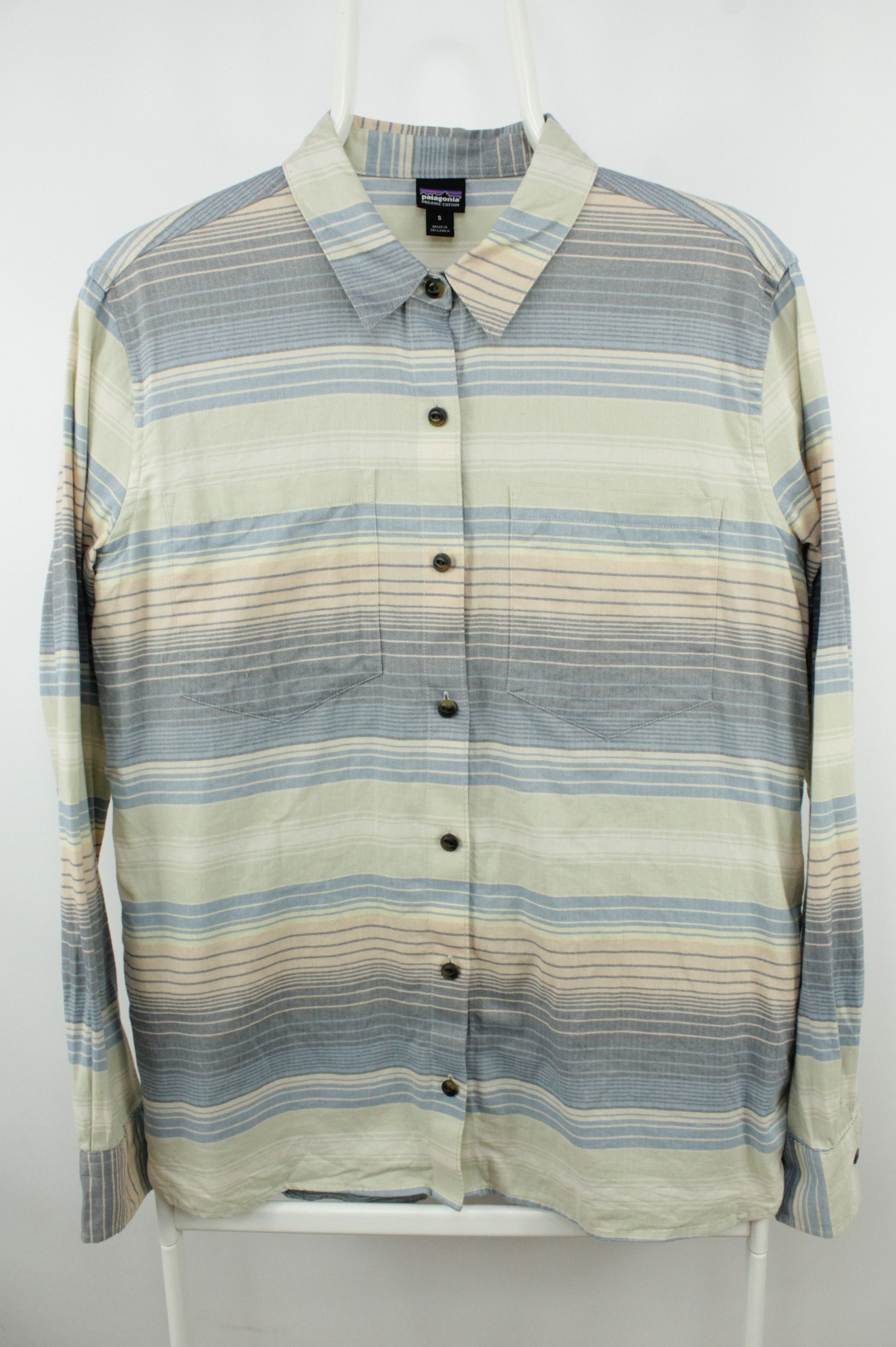 Designer × Patagonia Patagonia Organic Cotton Multi Striped Casual Shirt WMNS Size S / US 4 / IT 40 - 1 Thumbnail