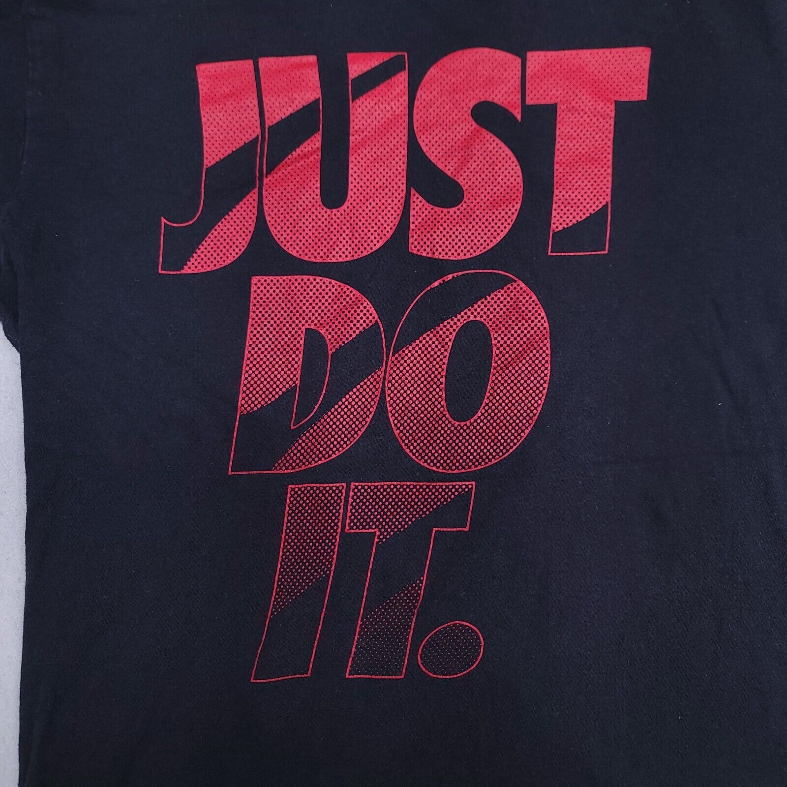 Nike The Nike Tee Just Do It Graphic Shirt Mens Size M Black Red Size US M / EU 48-50 / 2 - 1 Thumbnail