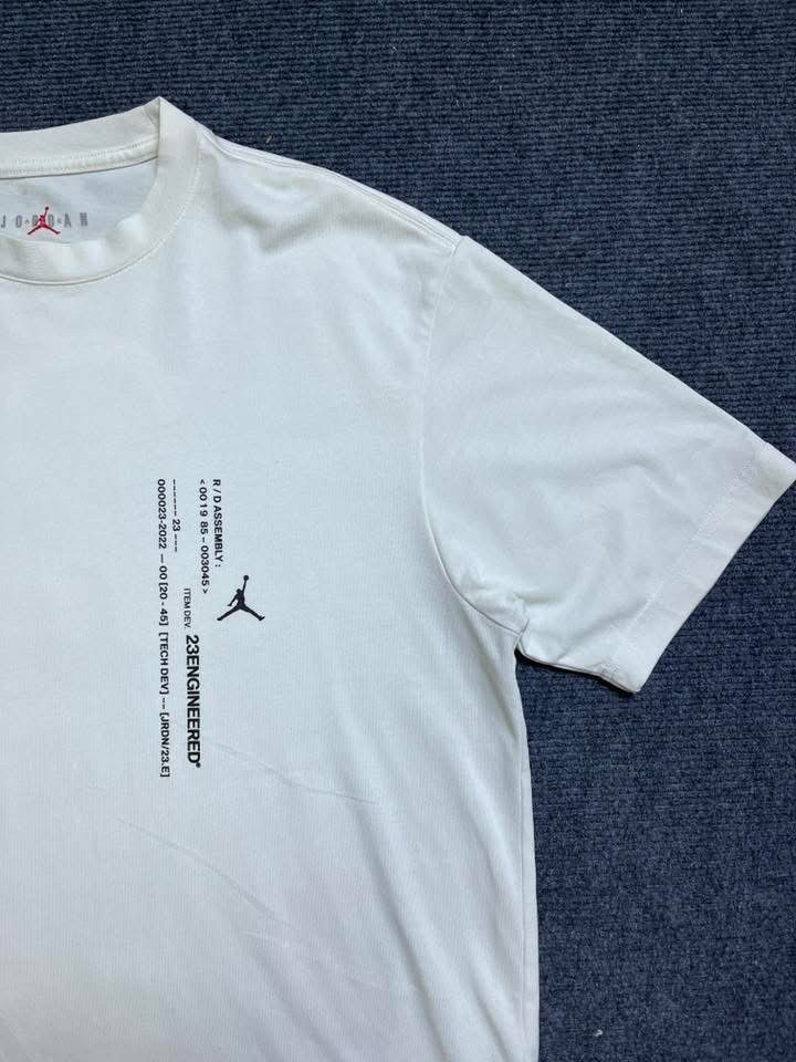 Jordan Brand Nike Jordan 23 Engineered Statement graphic on the back Size US S / EU 44-46 / 1 - 4 Thumbnail
