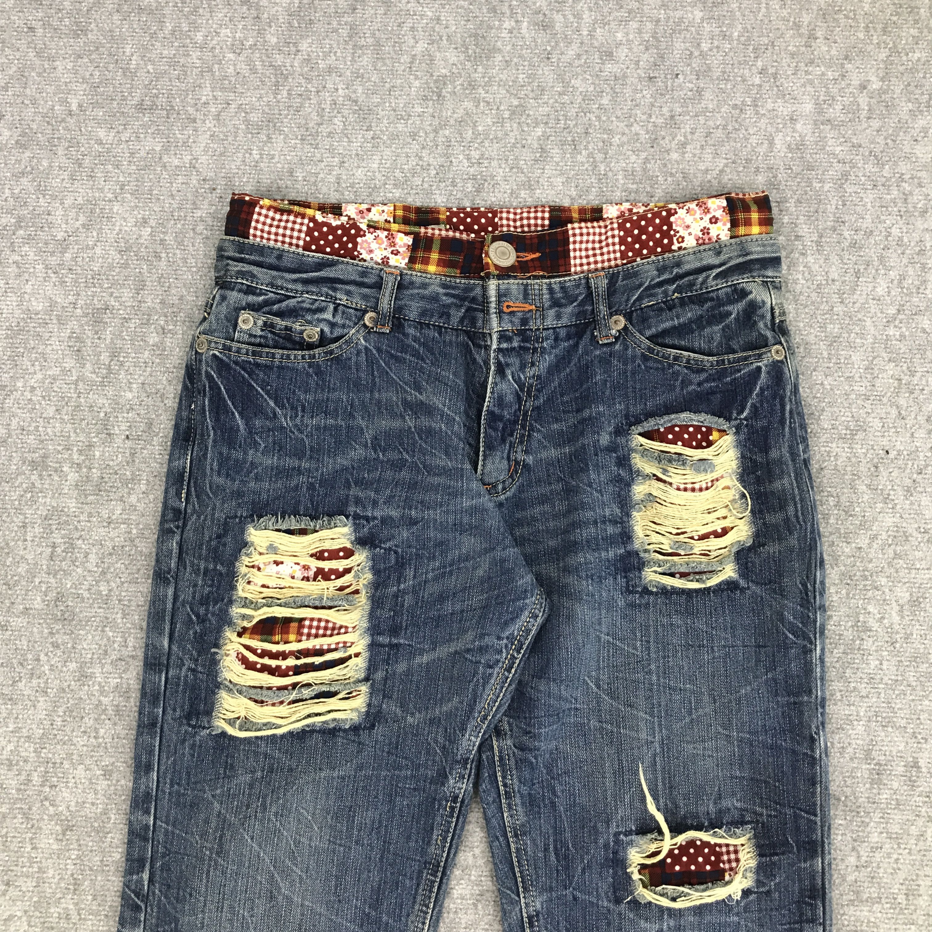 Japanese Brand JAPANESE BRAND DISTRESSED DENIM PATCHWORK JEANS Size US 30 / EU 46 - 2 Thumbnail