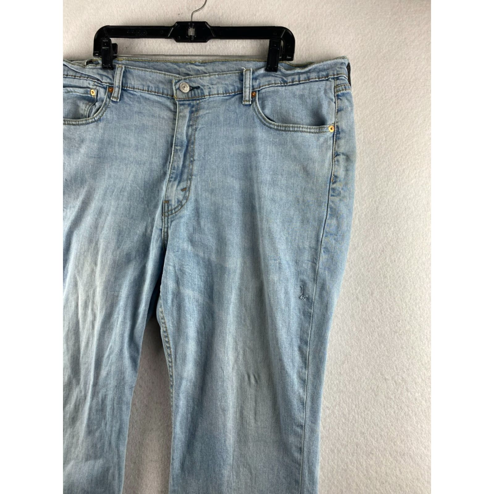 Levi's Levi's Jeans Mens 42 X 30 Blue Light Wash Stretch Distressed Denim Pants 514 Size US 42 / EU 58 - 6 Thumbnail