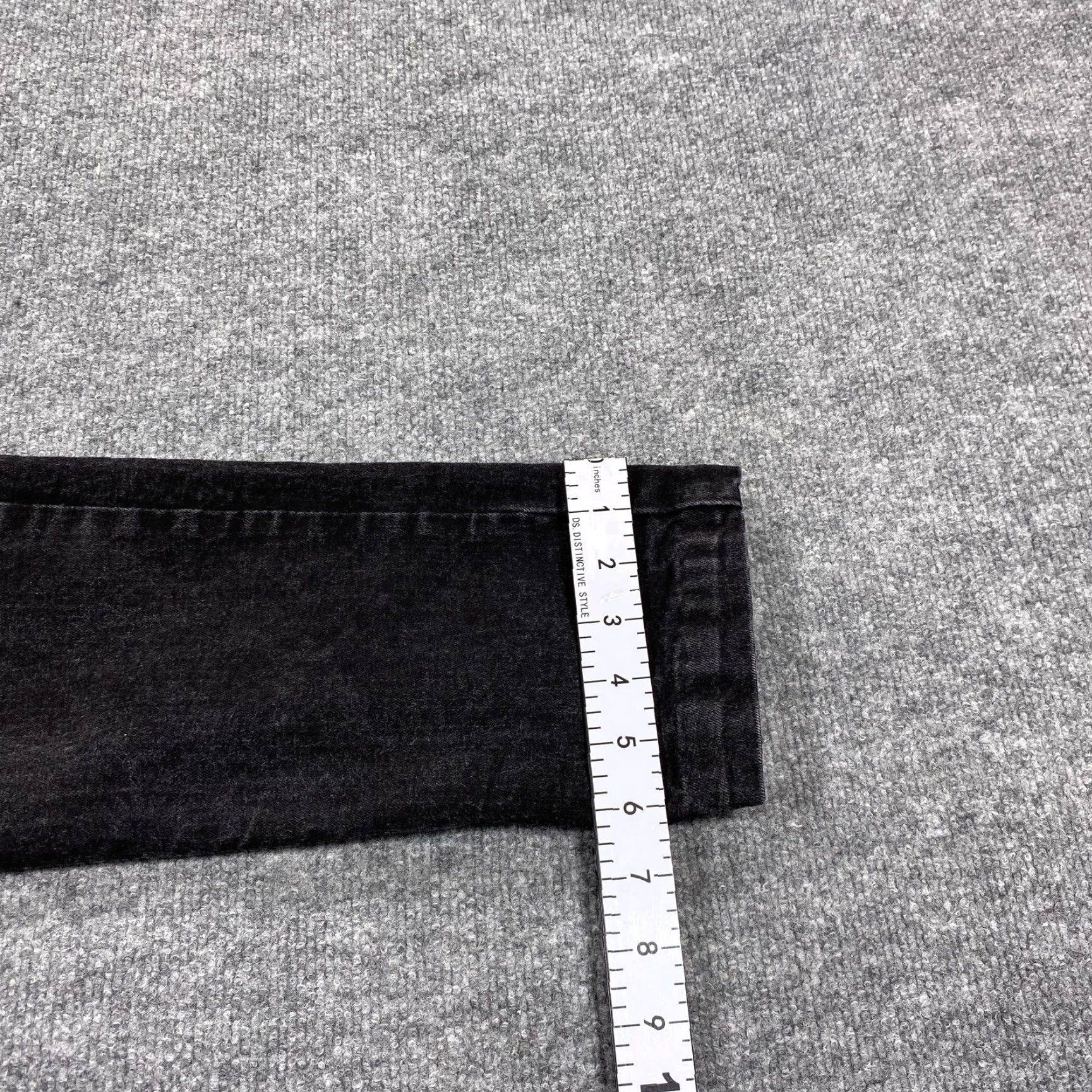 Levi's Levi's 511 Jeans Mens 33x26 Black Slim Tapered Charcoal Wash Denim Pockets Jeans Mens Slim Charcoal Wash Vintage No Size US 33 - 7 Thumbnail