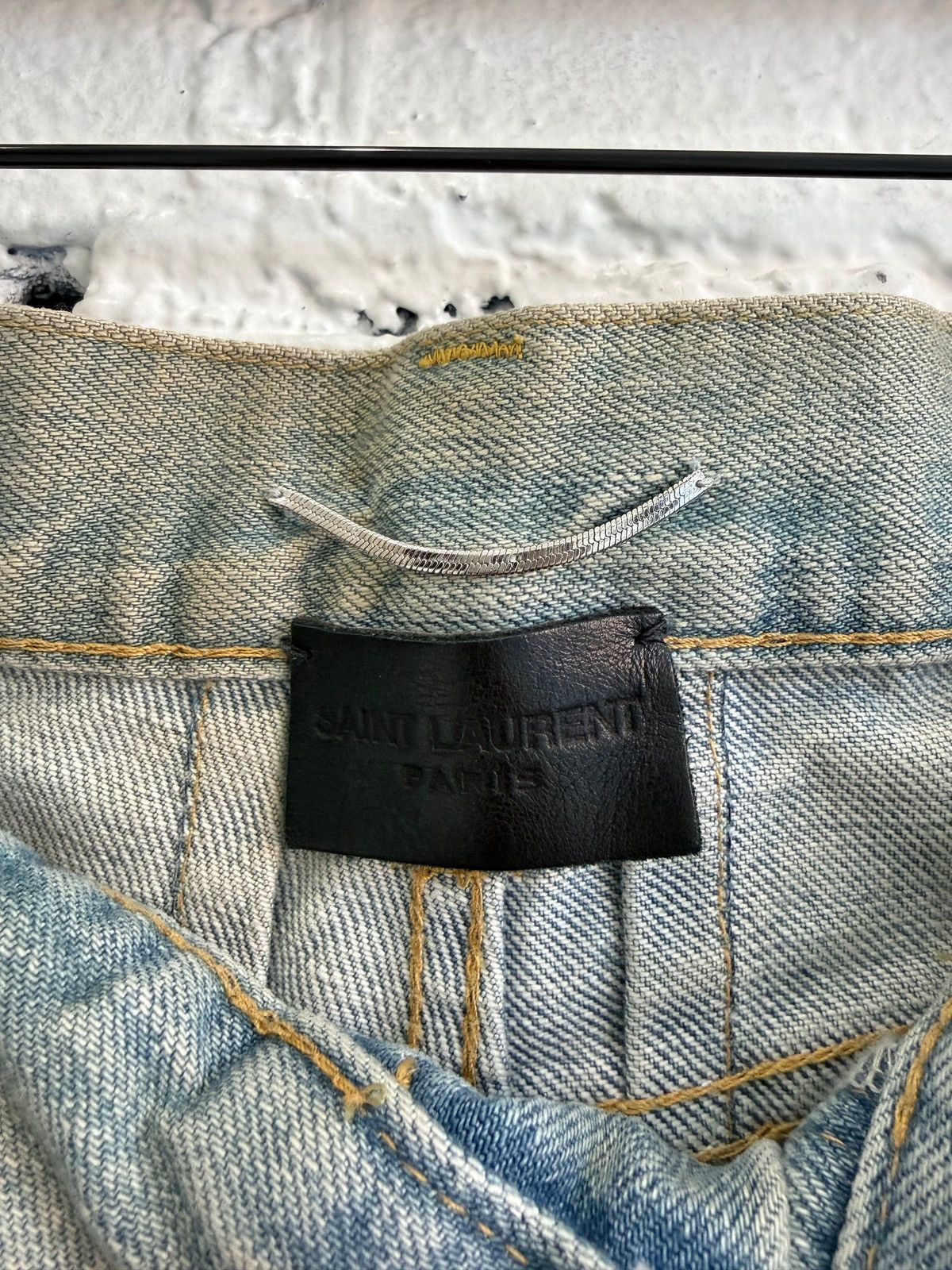 Saint Laurent Paris SAINT LAURENT ‘DO1’ LIGHT WASH DENIM Size US 29 - 3 Thumbnail