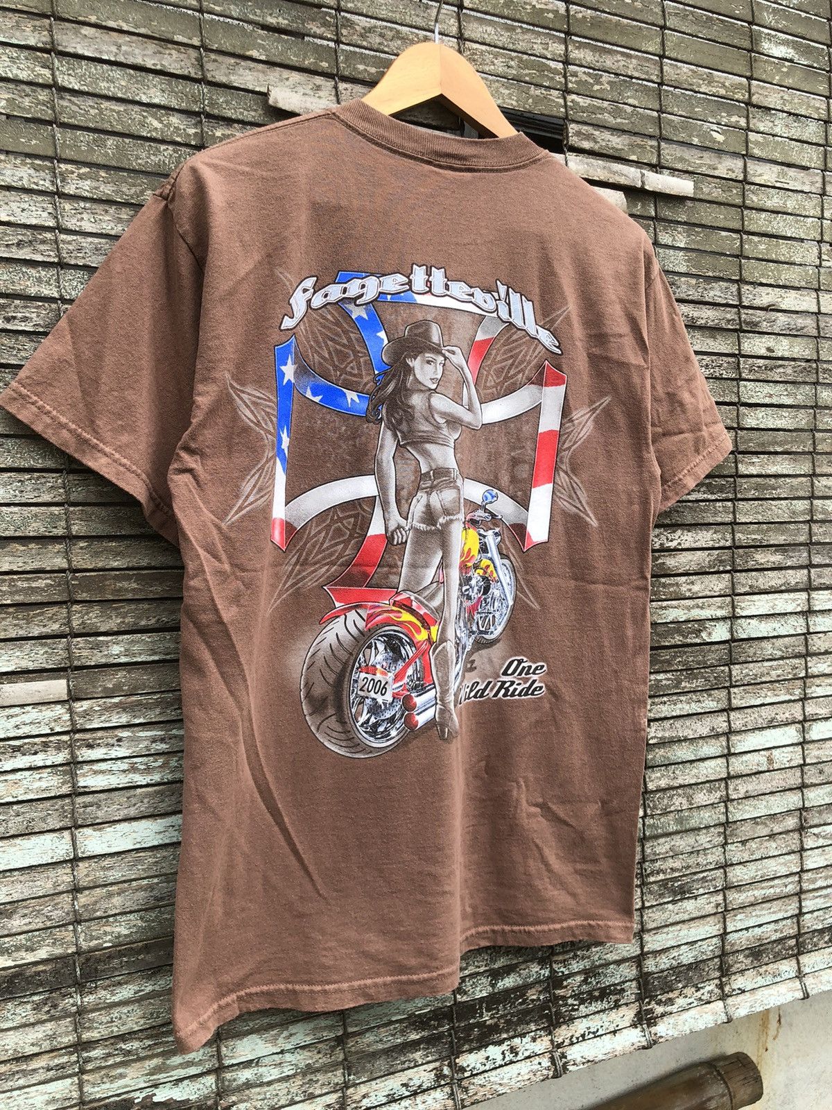 West Coast Choppers Vintage Y2K Sunfaded Fayetteville Arkansas Biker Backhit Tee Size US M / EU 48-50 / 2 - 5 Thumbnail