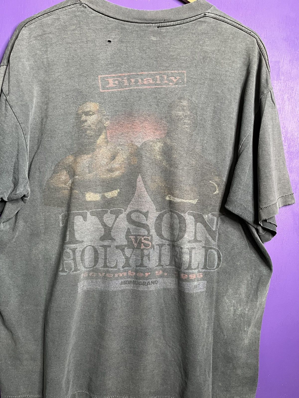 Vintage 1996 finally Holyfield vs Tyson boxing tee